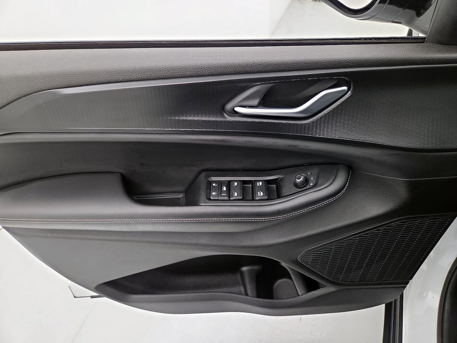 2023 Jeep Grand Cherokee Altitude - Photo 13