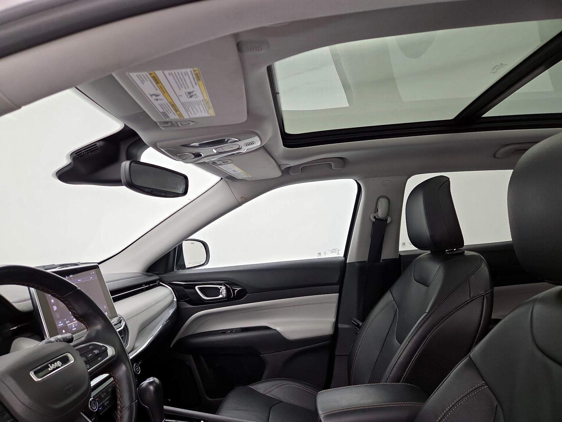 Thumbnail: 2022 Jeep Compass - 19