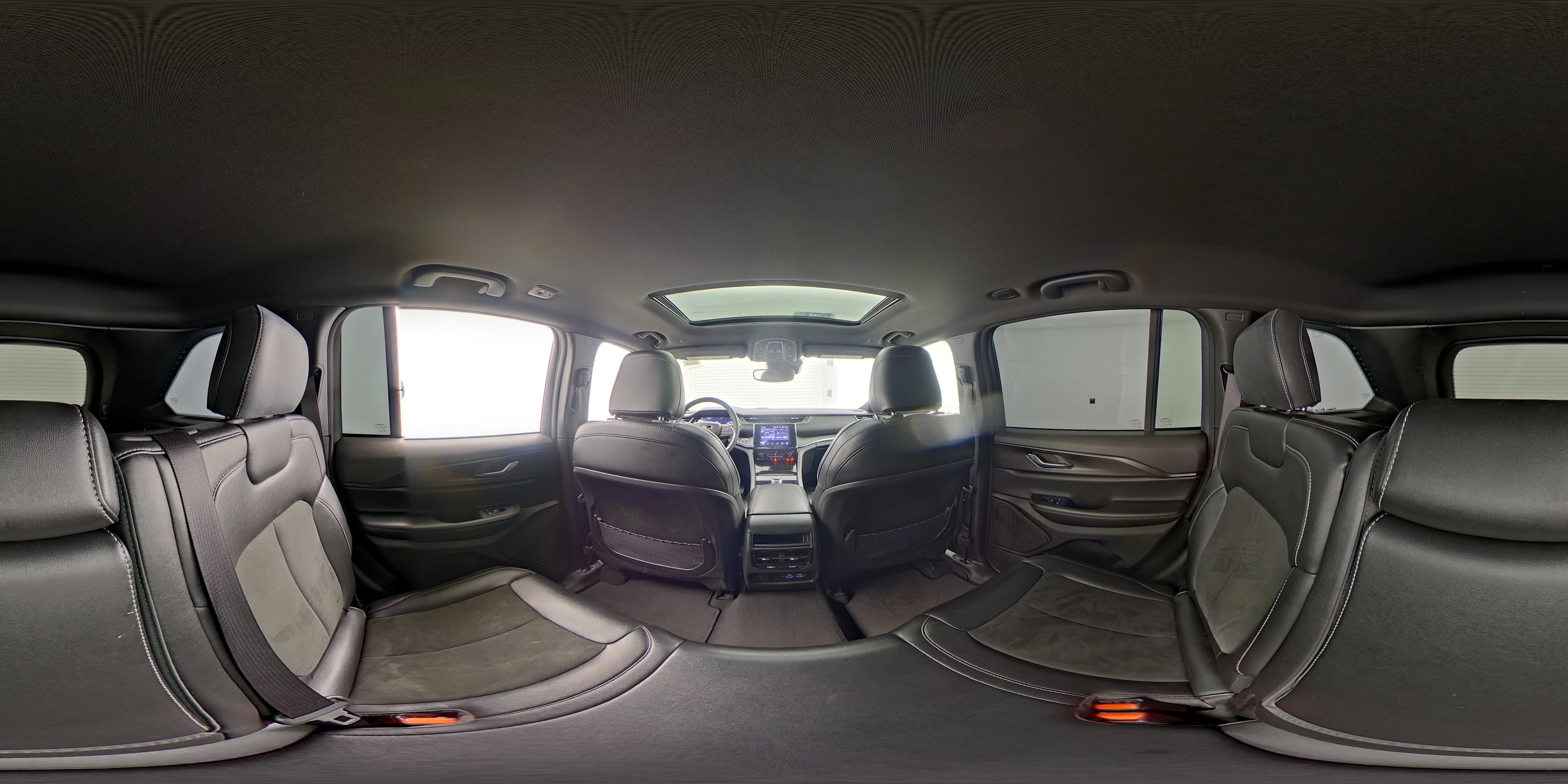 2023 Jeep Grand Cherokee Altitude - Photo 26