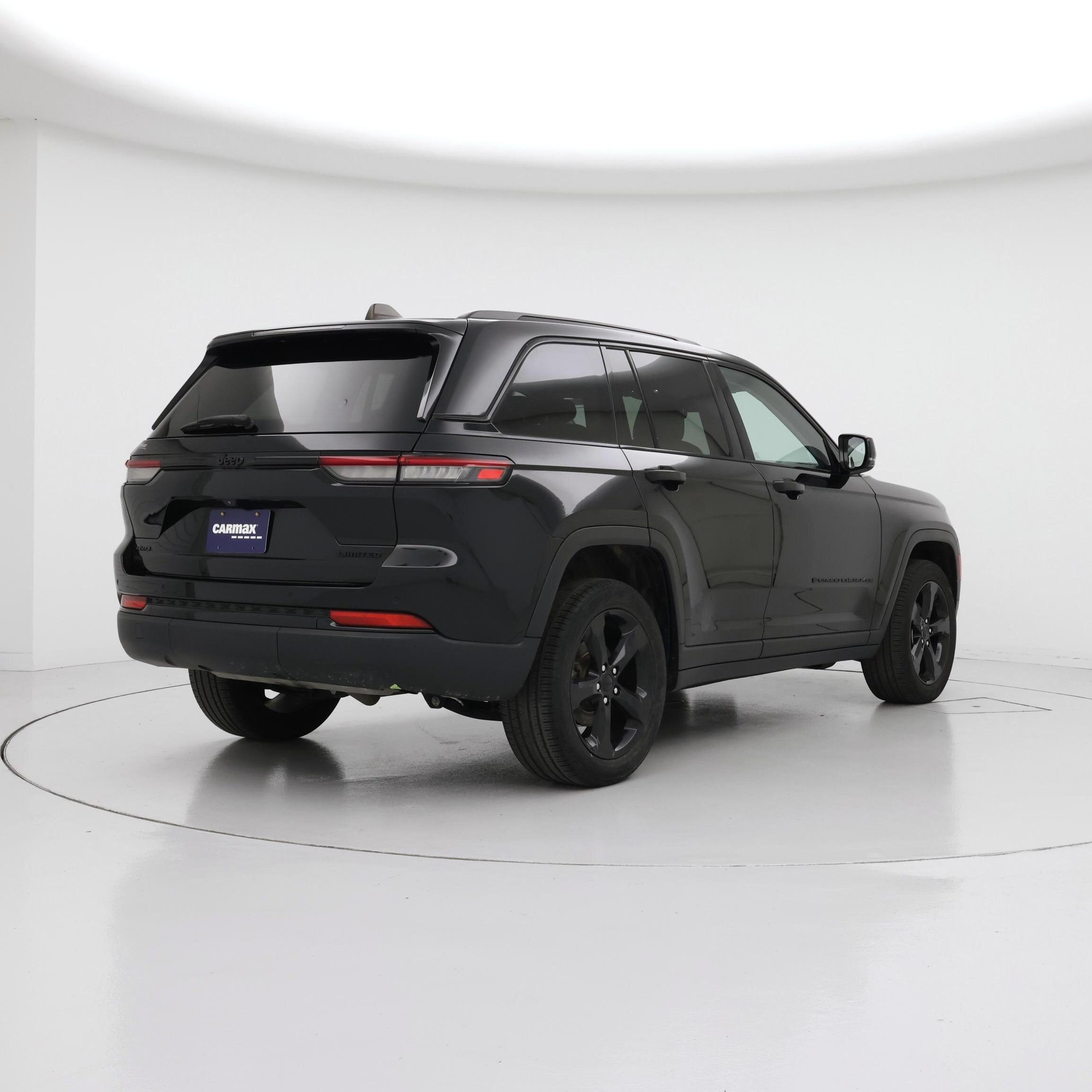 Thumbnail: 2023 Jeep Grand Cherokee - 8