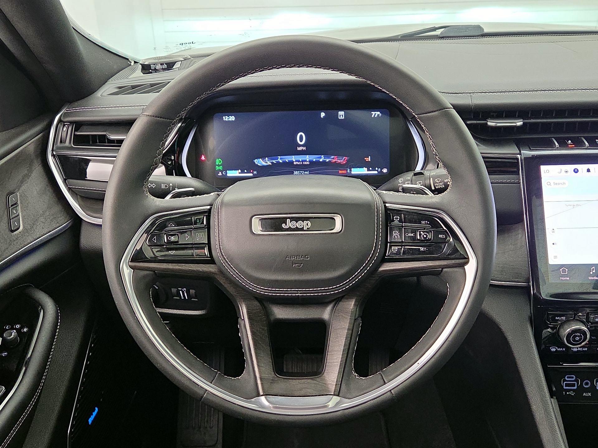 Thumbnail: 2023 Jeep Grand Cherokee L - 10