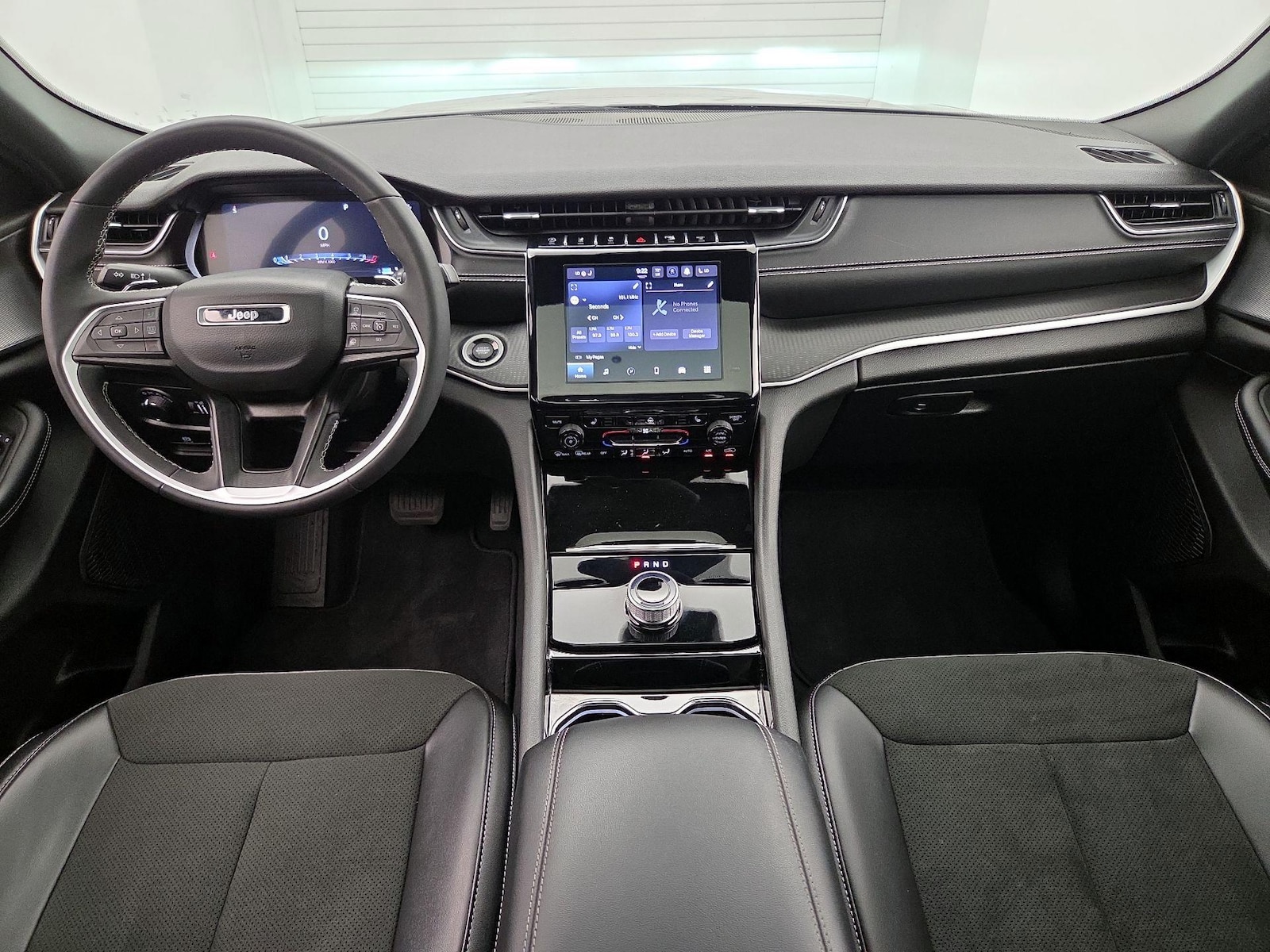 2023 Jeep Grand Cherokee Altitude - Photo 10