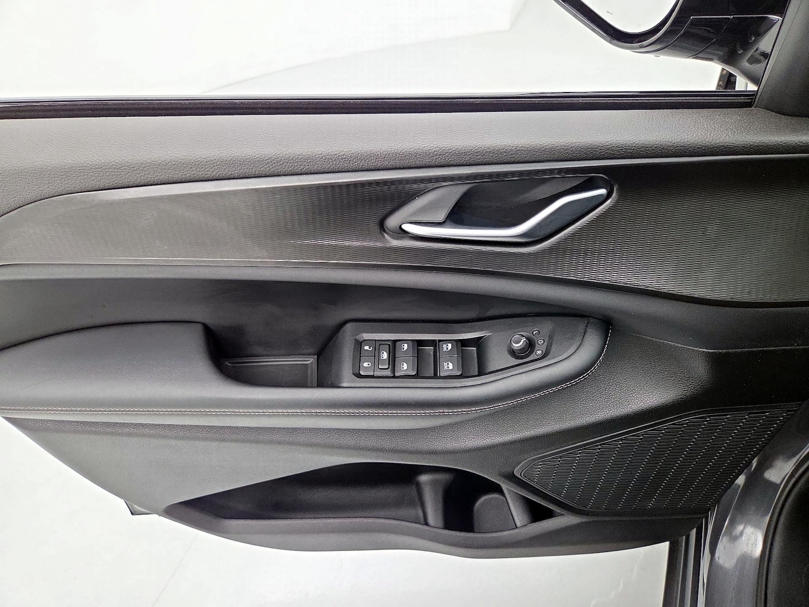 2023 Jeep Grand Cherokee Altitude - Photo 13