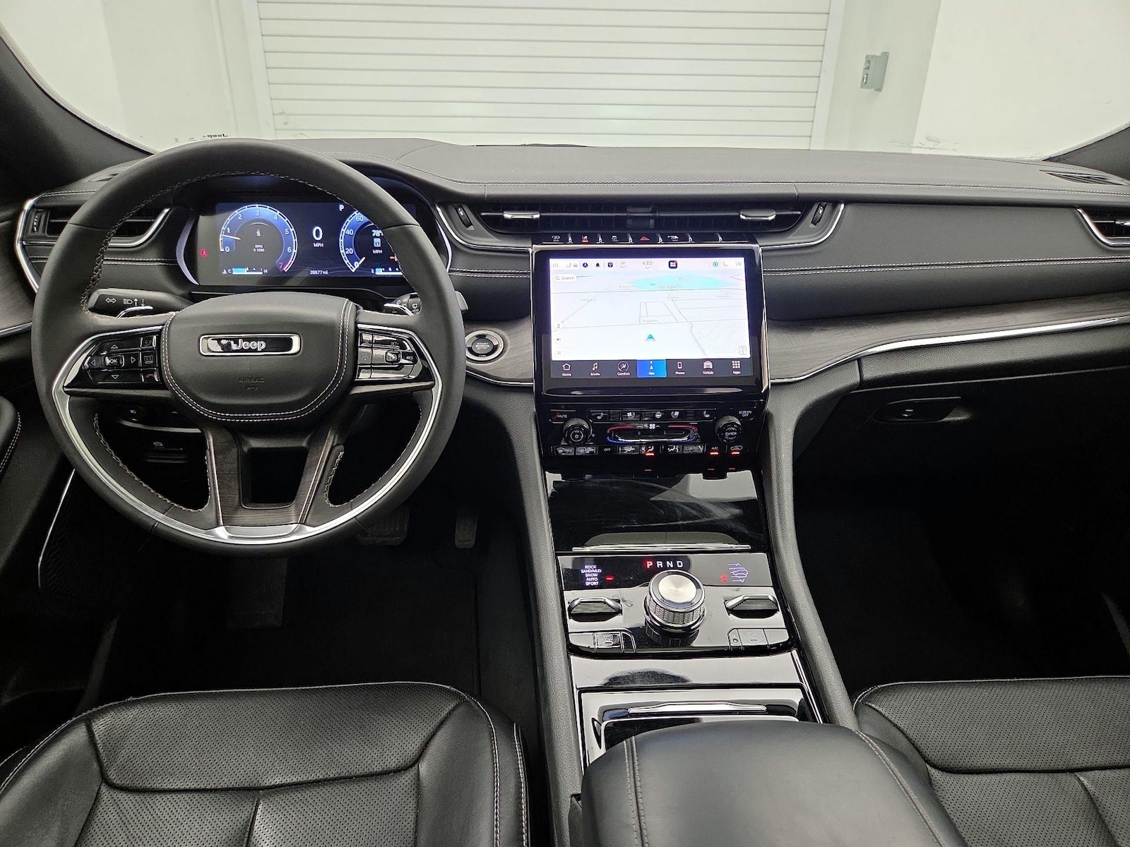 2023 Jeep Grand Cherokee L Overland - Photo 10