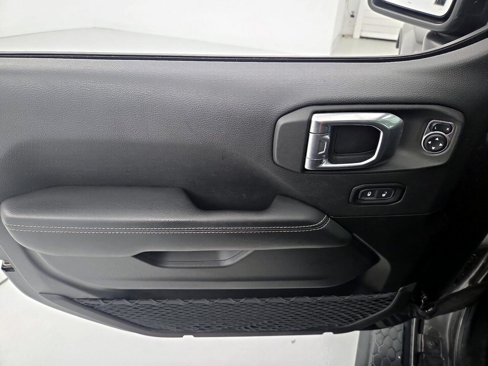 2023 Jeep Wrangler 4xe Sahara 4XE - Photo 13