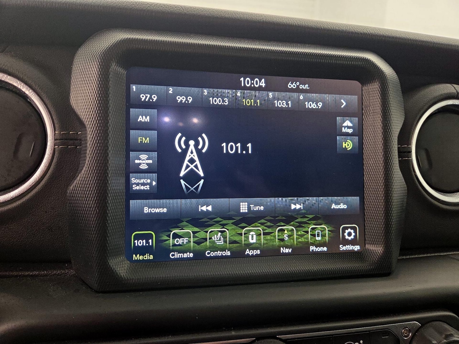 2023 Jeep Wrangler 4xe Sahara 4XE - Photo 17