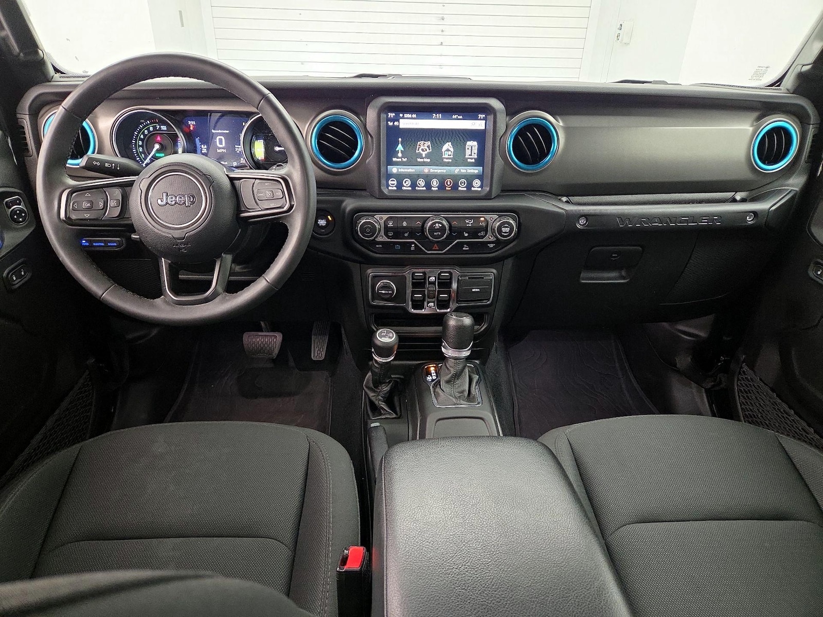 2023 Jeep Wrangler 4xe Willys 4XE - Photo 10