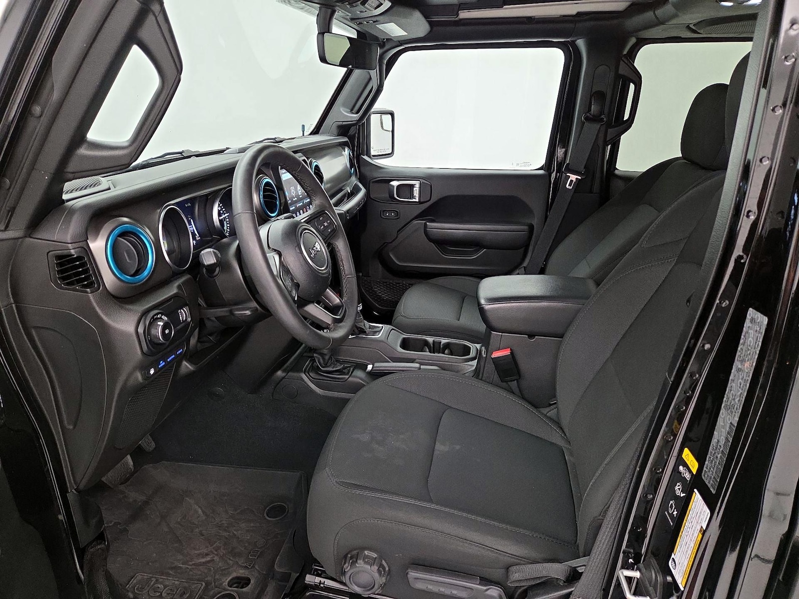2023 Jeep Wrangler 4xe Willys 4XE - Photo 12