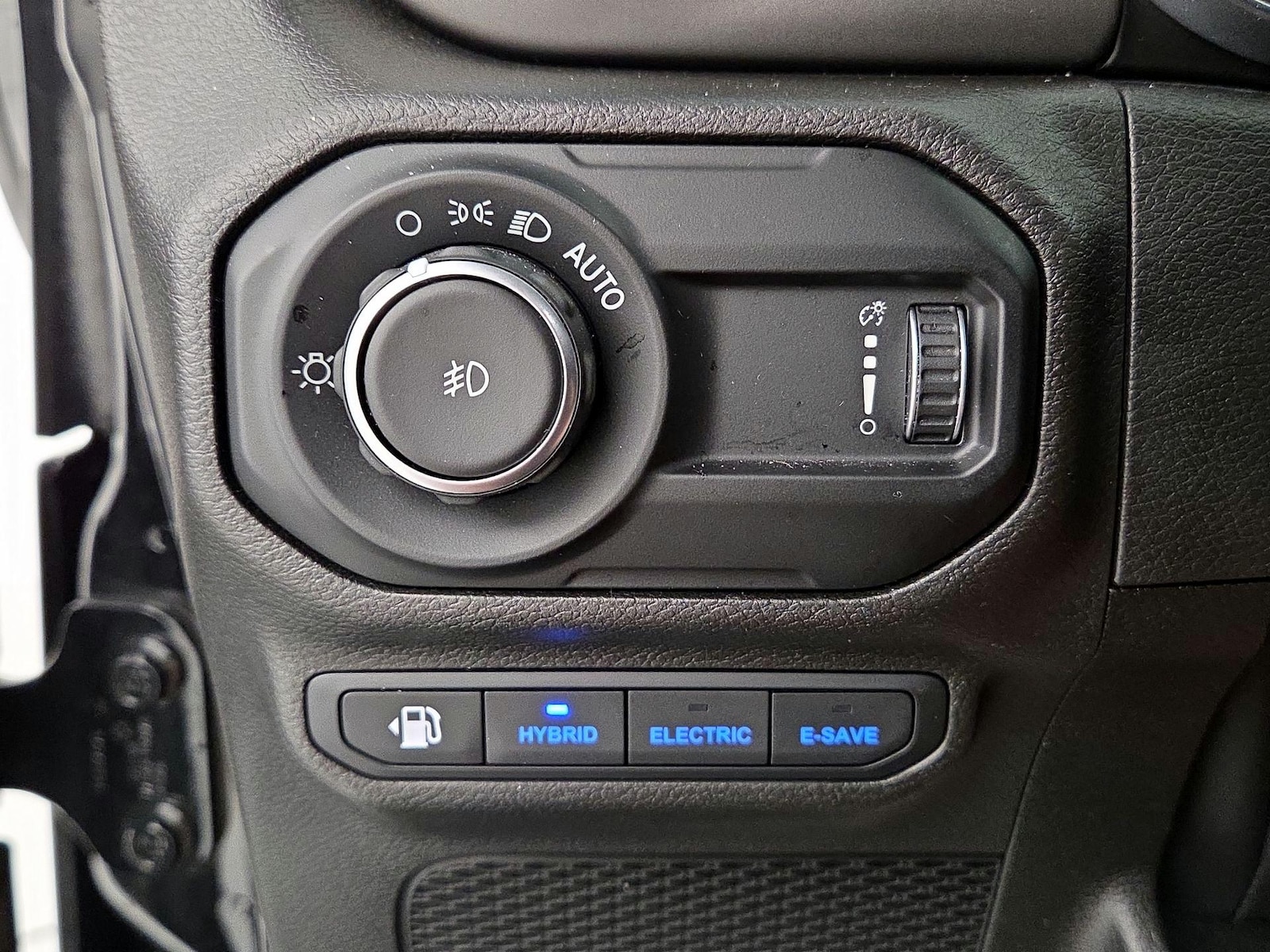 2023 Jeep Wrangler 4xe Willys 4XE - Photo 14