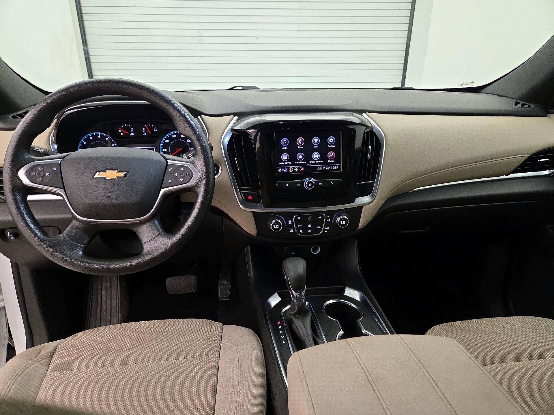 Thumbnail: 2022 Chevrolet Traverse - 9