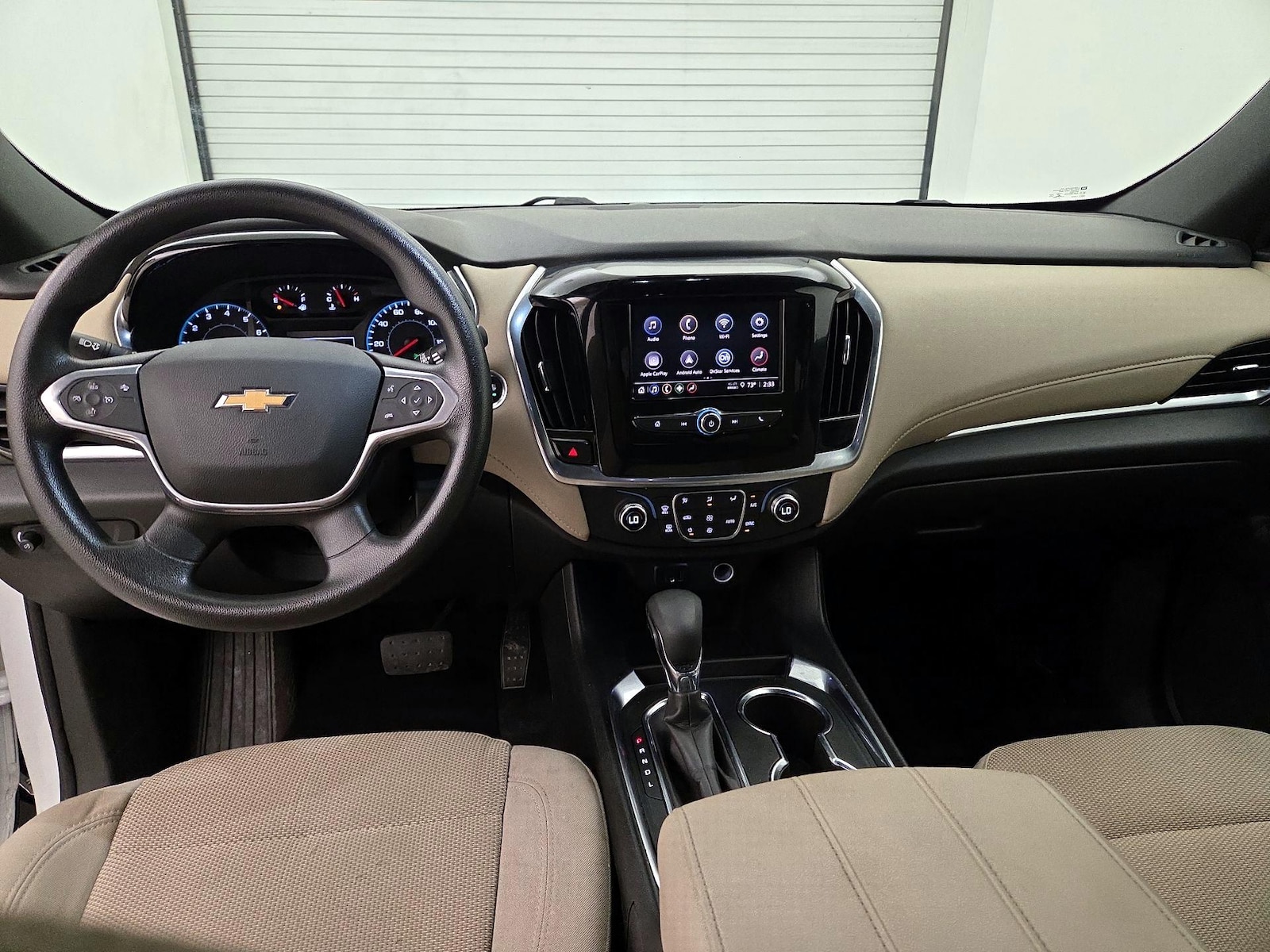 2022 Chevrolet Traverse LS - Photo 10