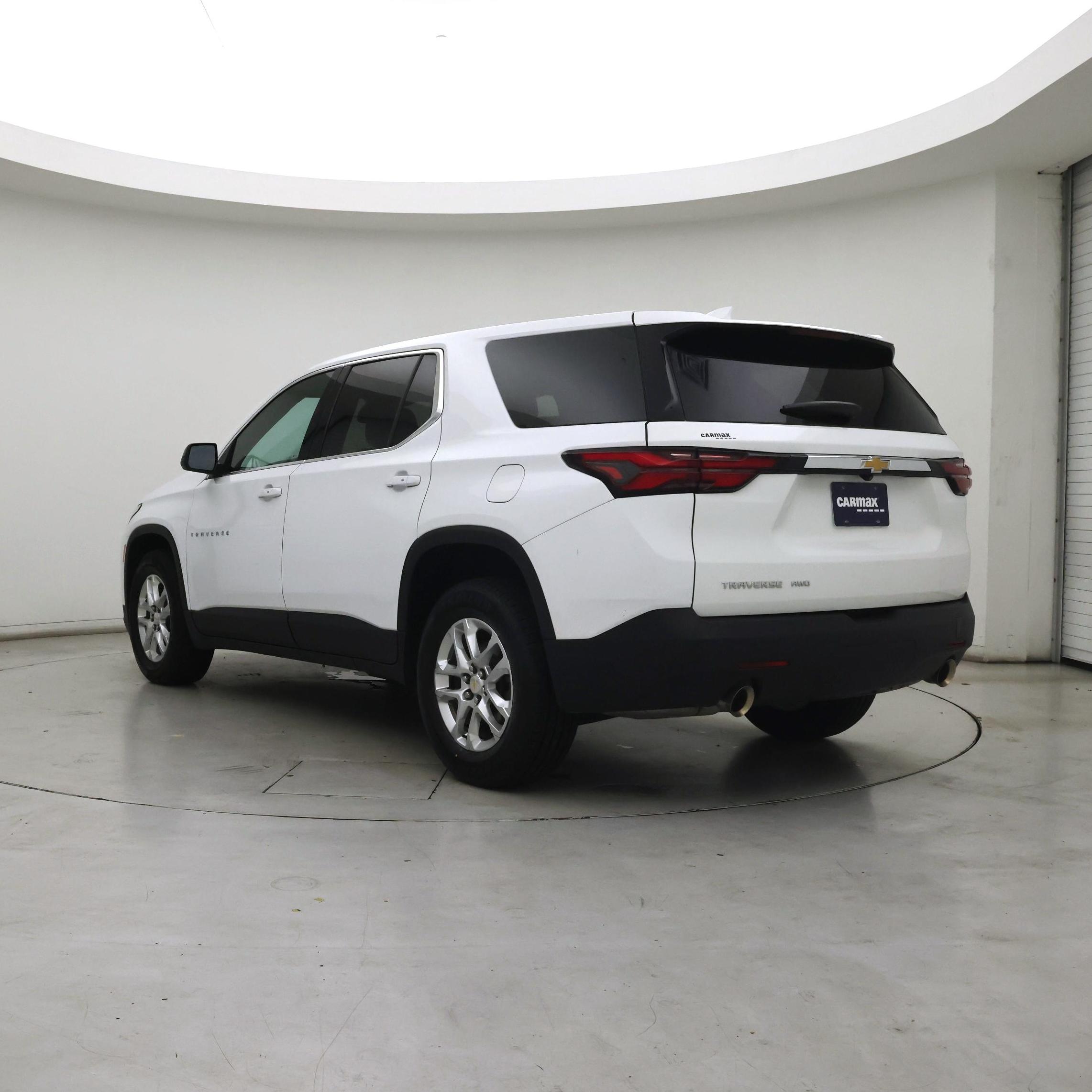 Thumbnail: 2022 Chevrolet Traverse - 2