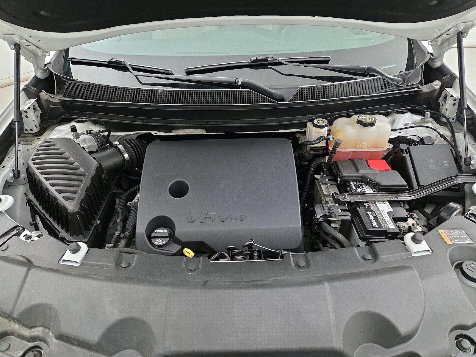 2022 Chevrolet Traverse LS - Photo 21