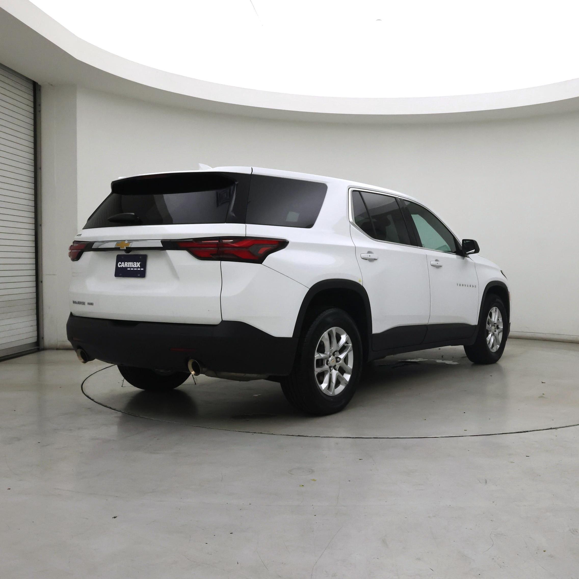 Thumbnail: 2022 Chevrolet Traverse - 8