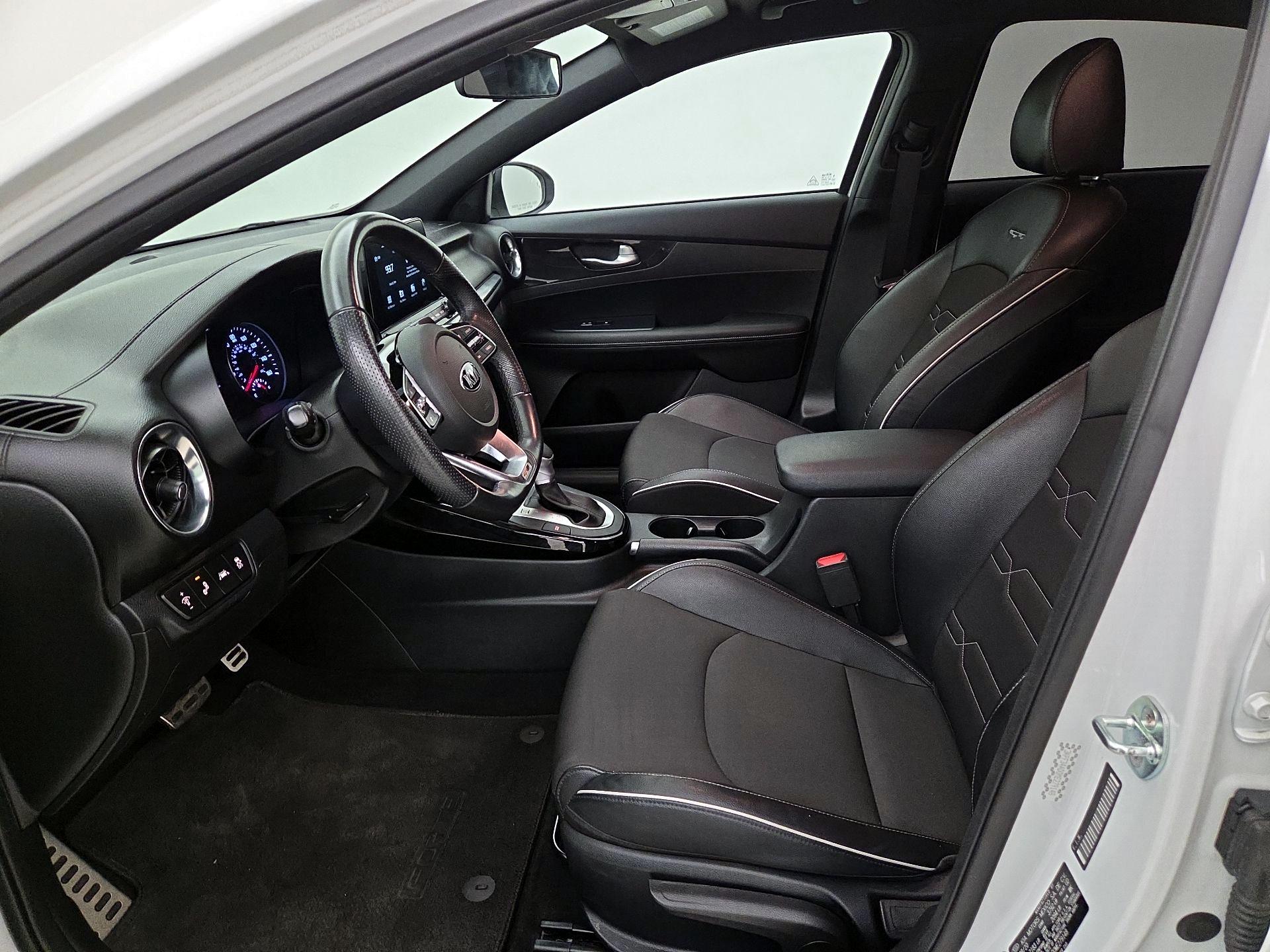 Thumbnail: 2021 Kia Forte - 11