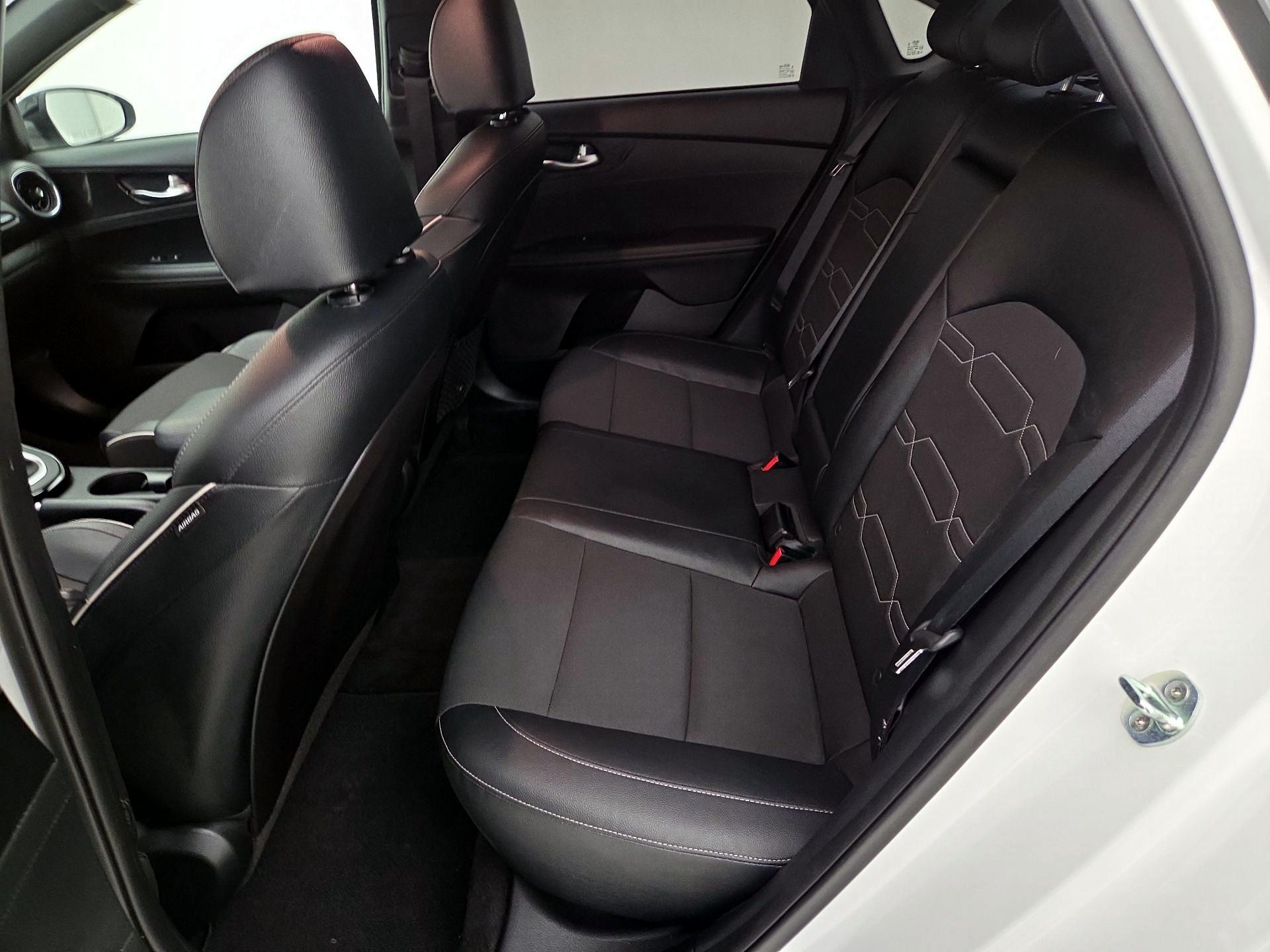 Thumbnail: 2021 Kia Forte - 19