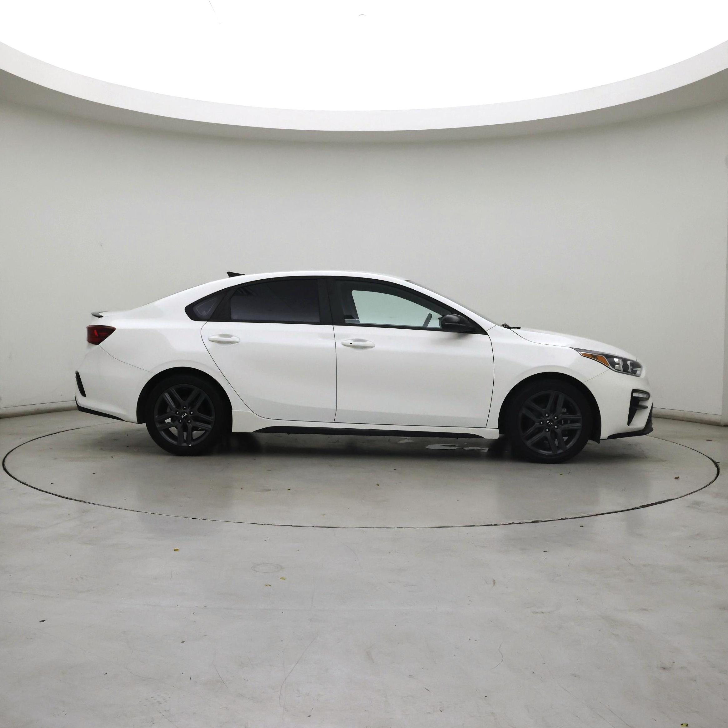 Thumbnail: 2021 Kia Forte - 7