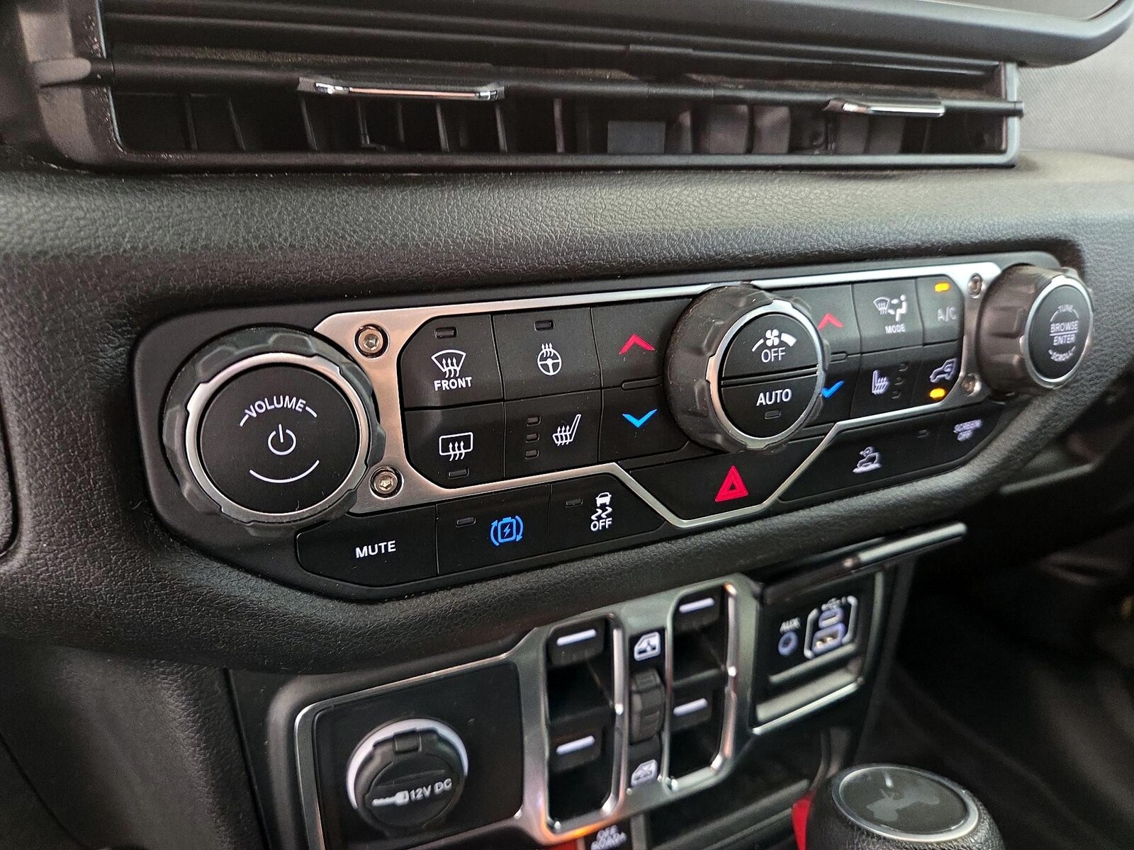 2024 Jeep Wrangler 4xe Willys 4XE - Photo 17