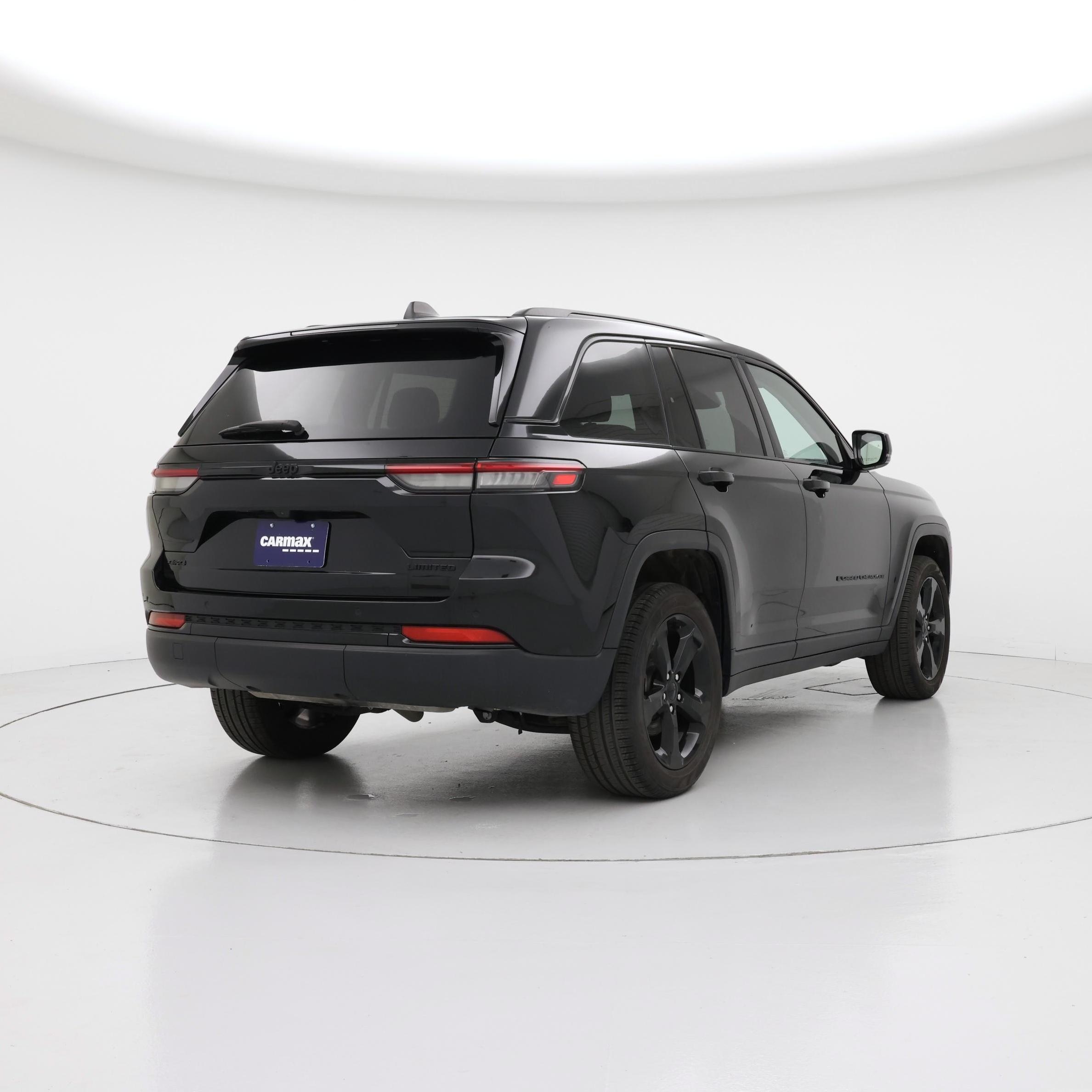 Thumbnail: 2023 Jeep Grand Cherokee - 8