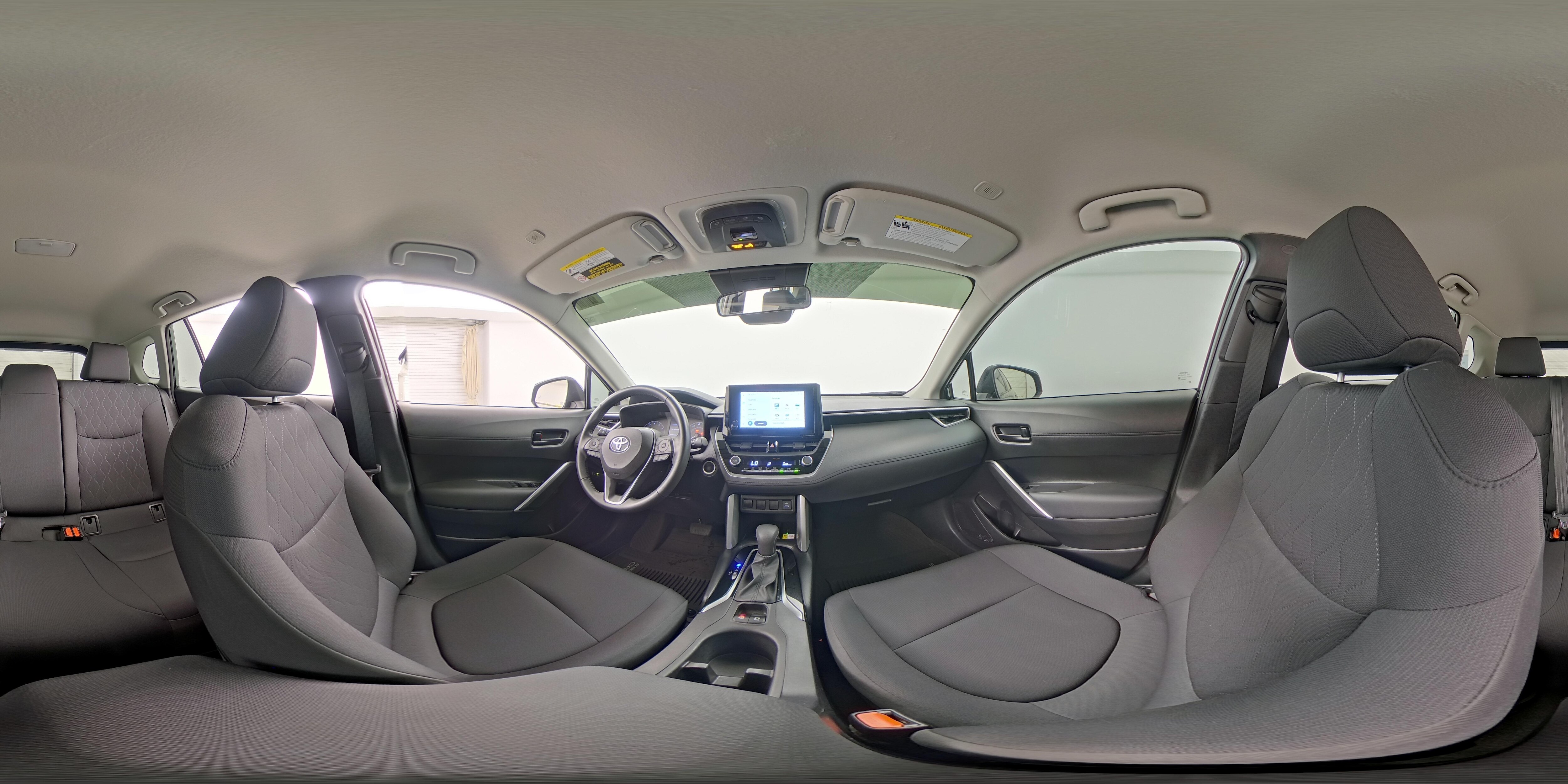 2023 Toyota Corolla Cross LE - Photo 24
