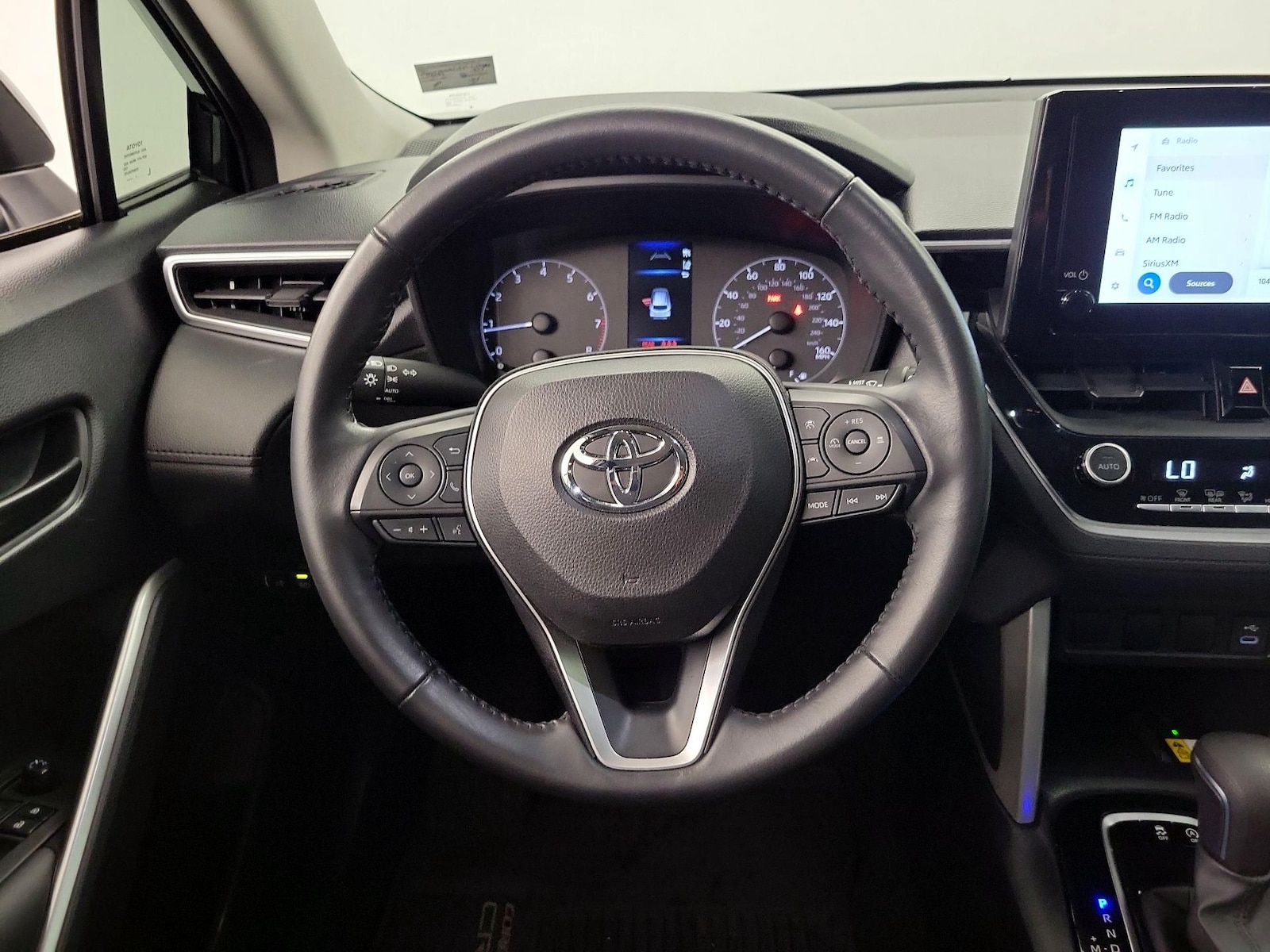 2023 Toyota Corolla Cross LE - Photo 11