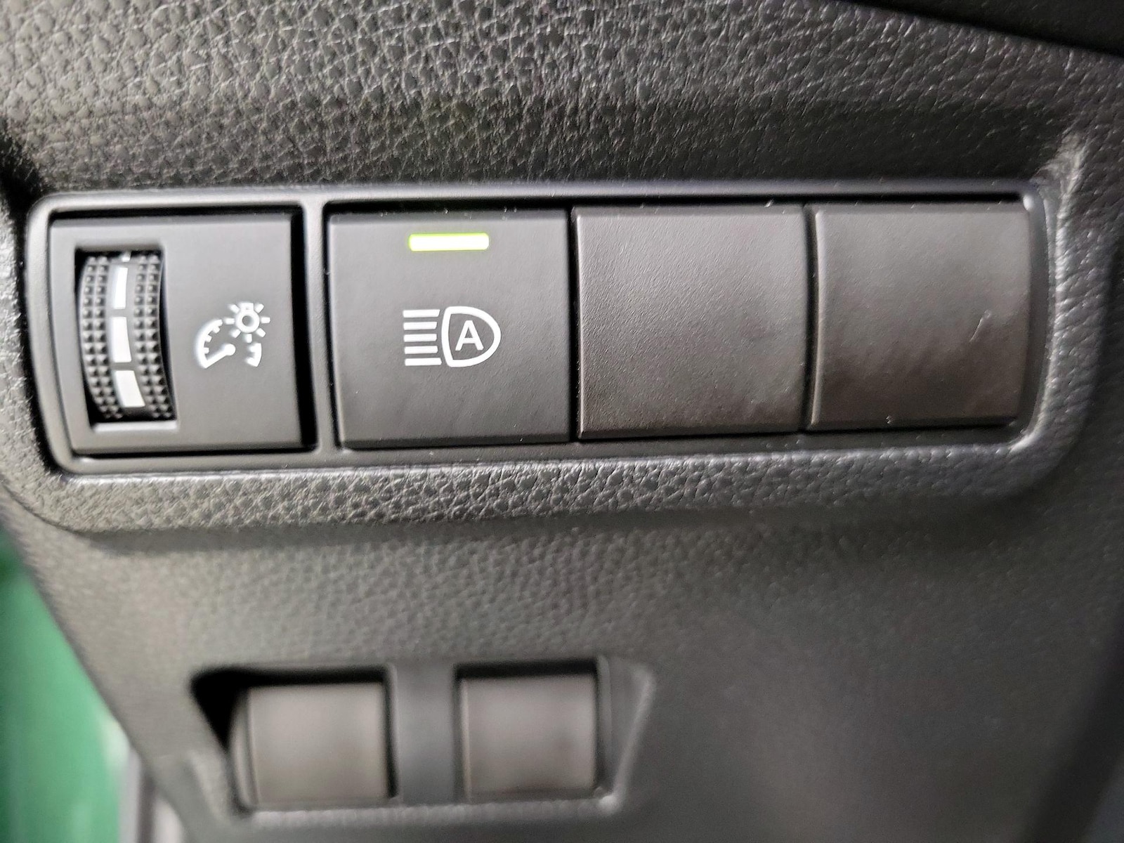 2023 Toyota Corolla Cross LE - Photo 14