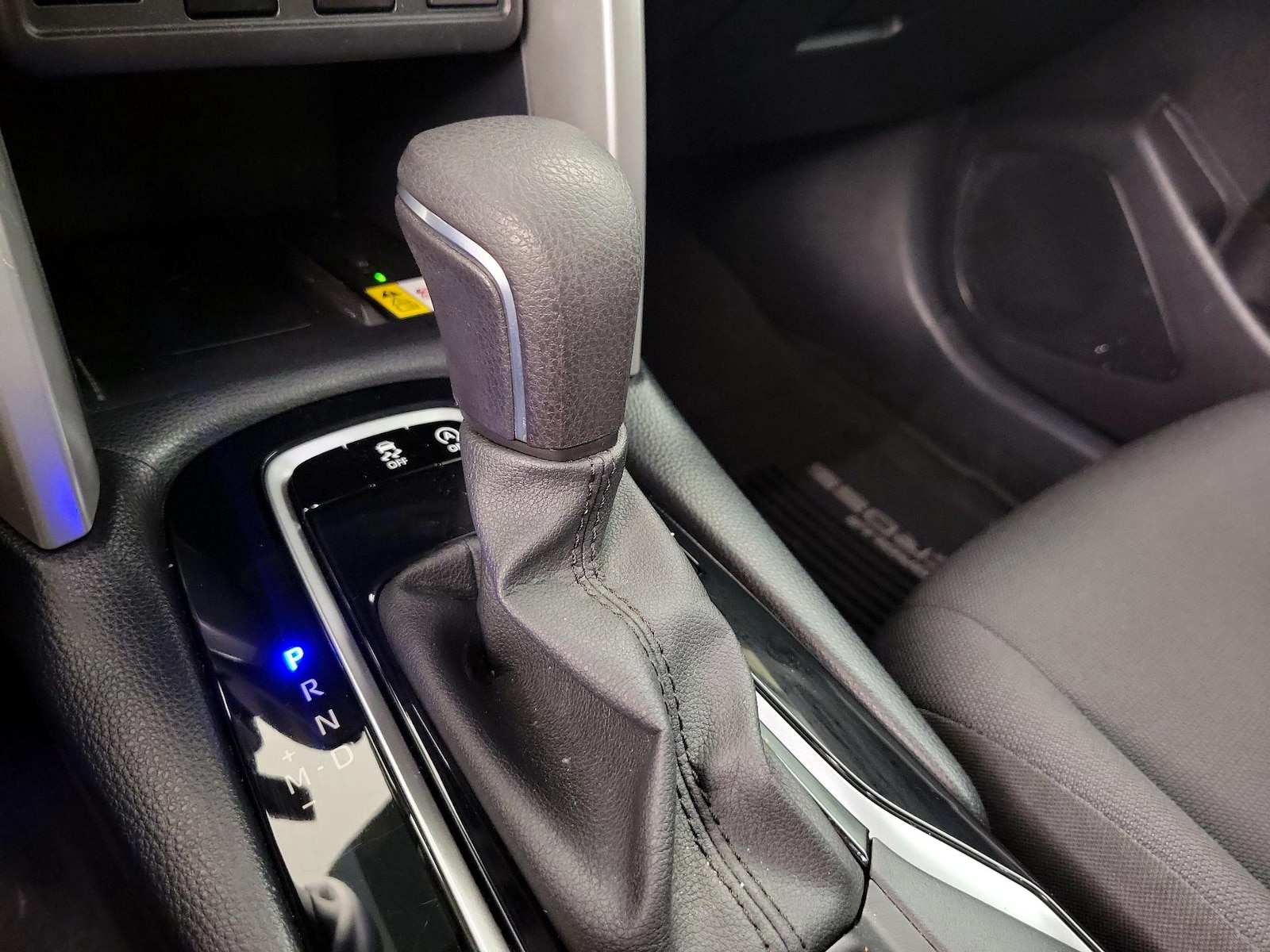 2023 Toyota Corolla Cross LE - Photo 18