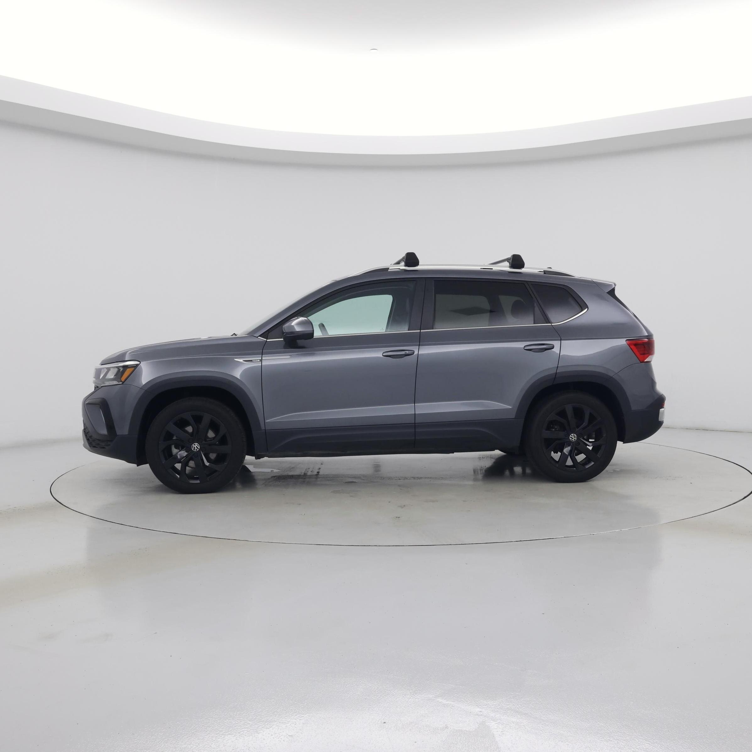 Thumbnail: 2022 Volkswagen Taos - 3