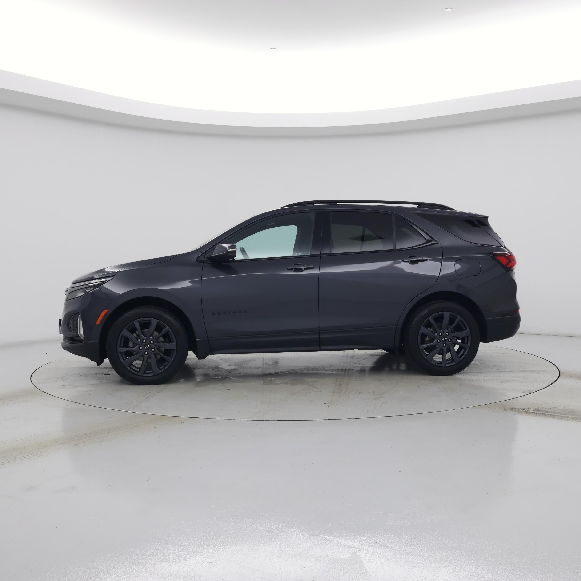 Thumbnail: 2022 Chevrolet Equinox - 3