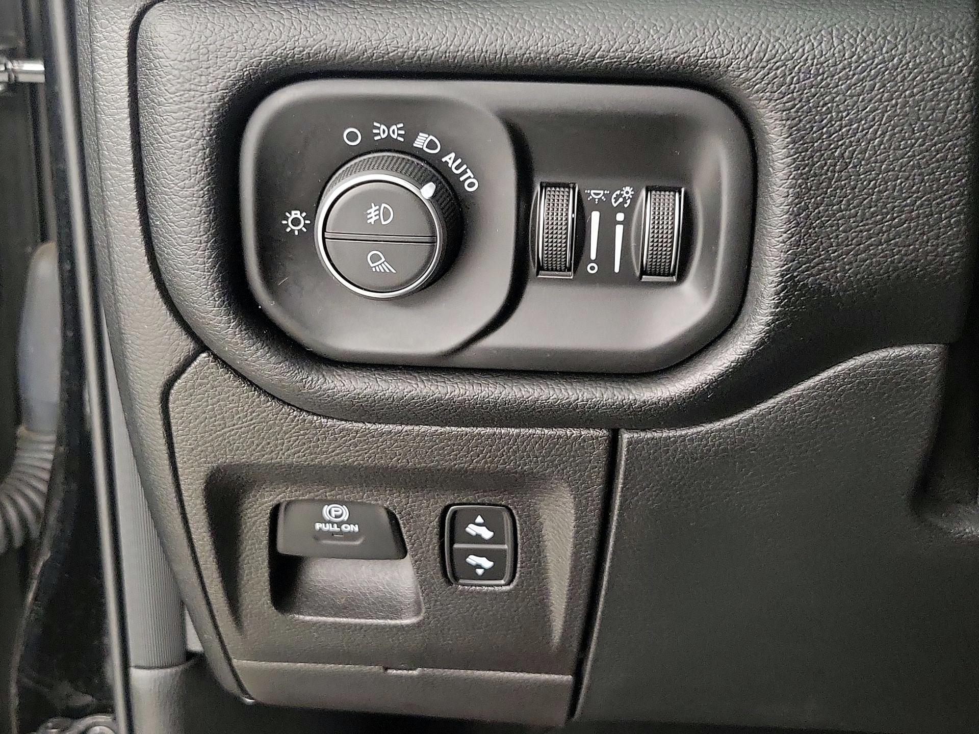 Thumbnail: 2021 RAM 1500 - 13