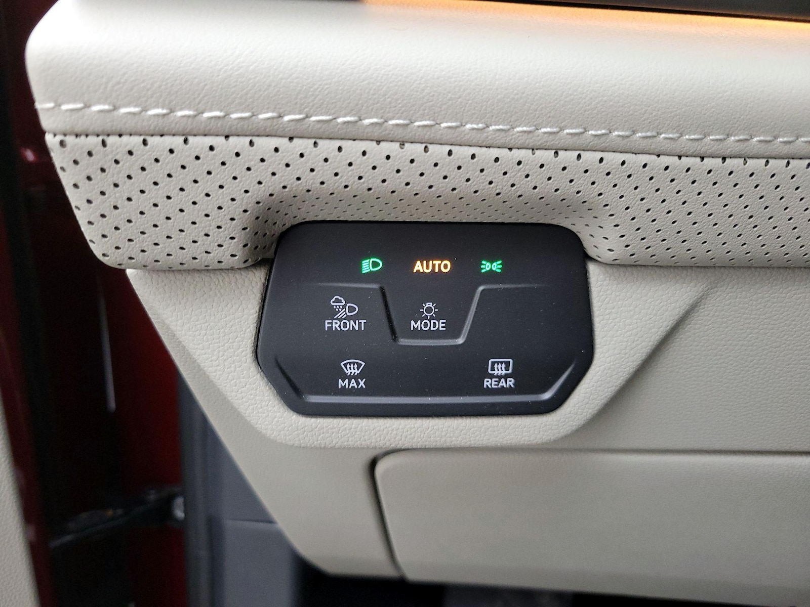 2024 Volkswagen Atlas SEL - Photo 14