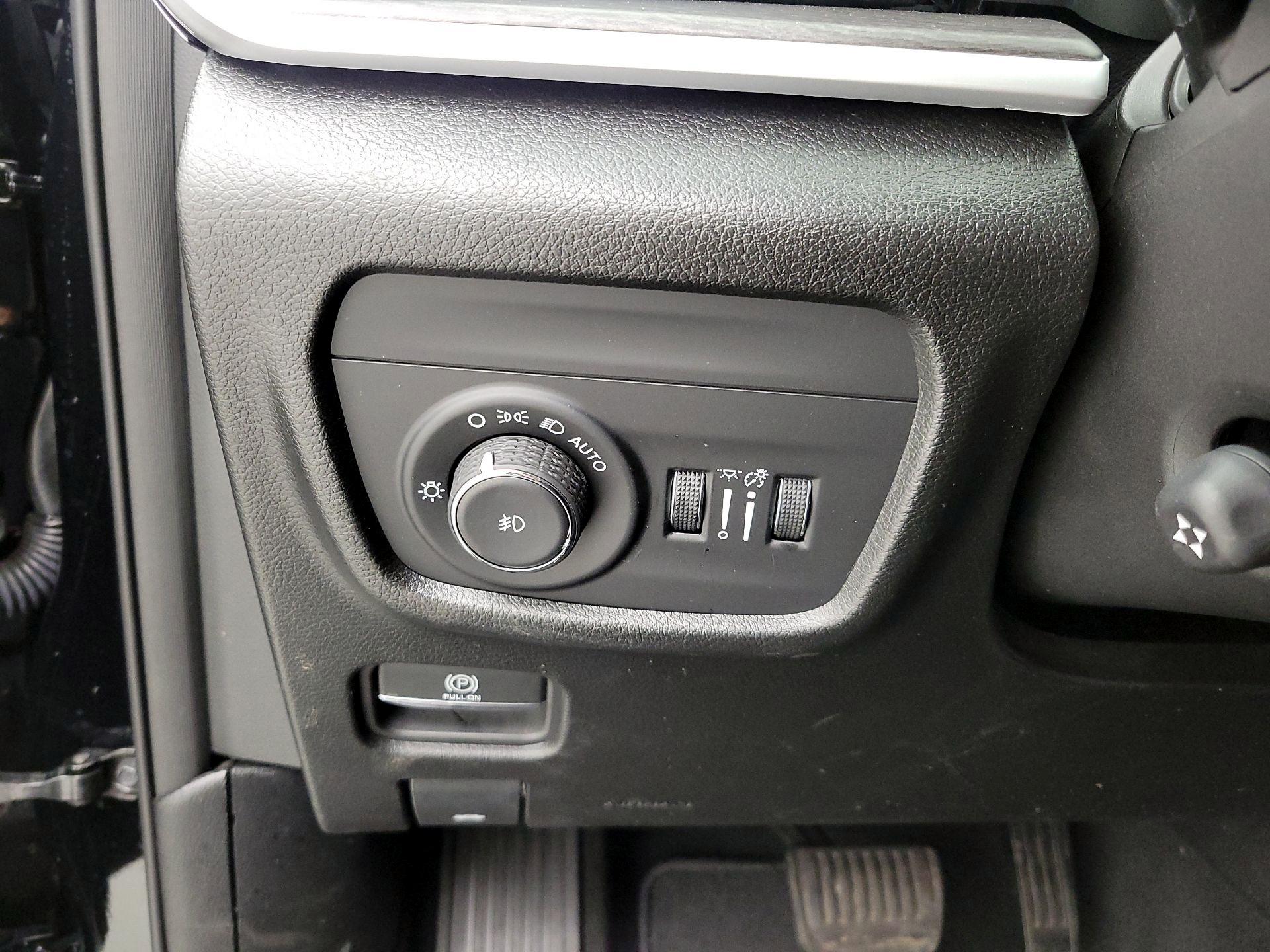 Thumbnail: 2023 Jeep Grand Cherokee - 13