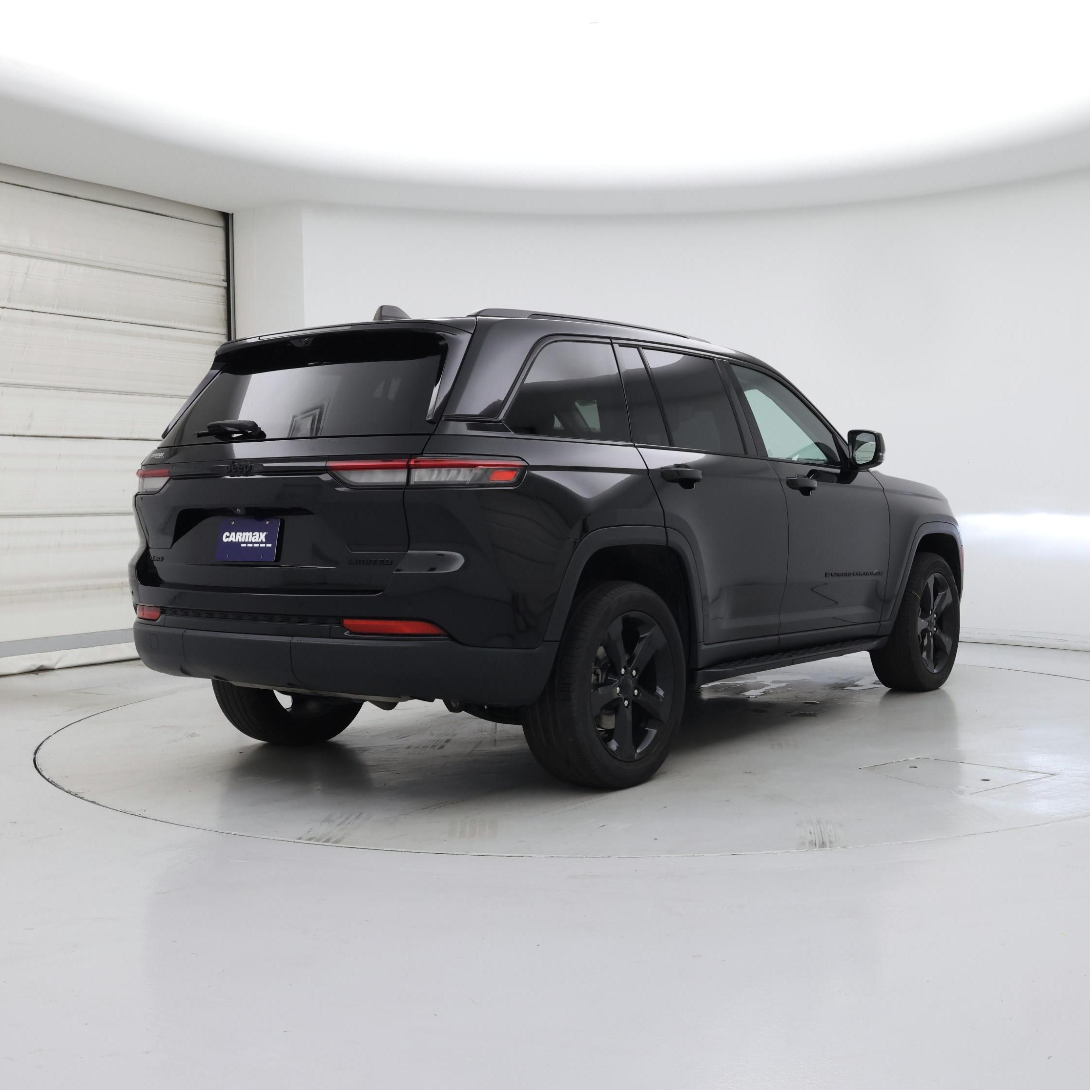 Thumbnail: 2023 Jeep Grand Cherokee - 8