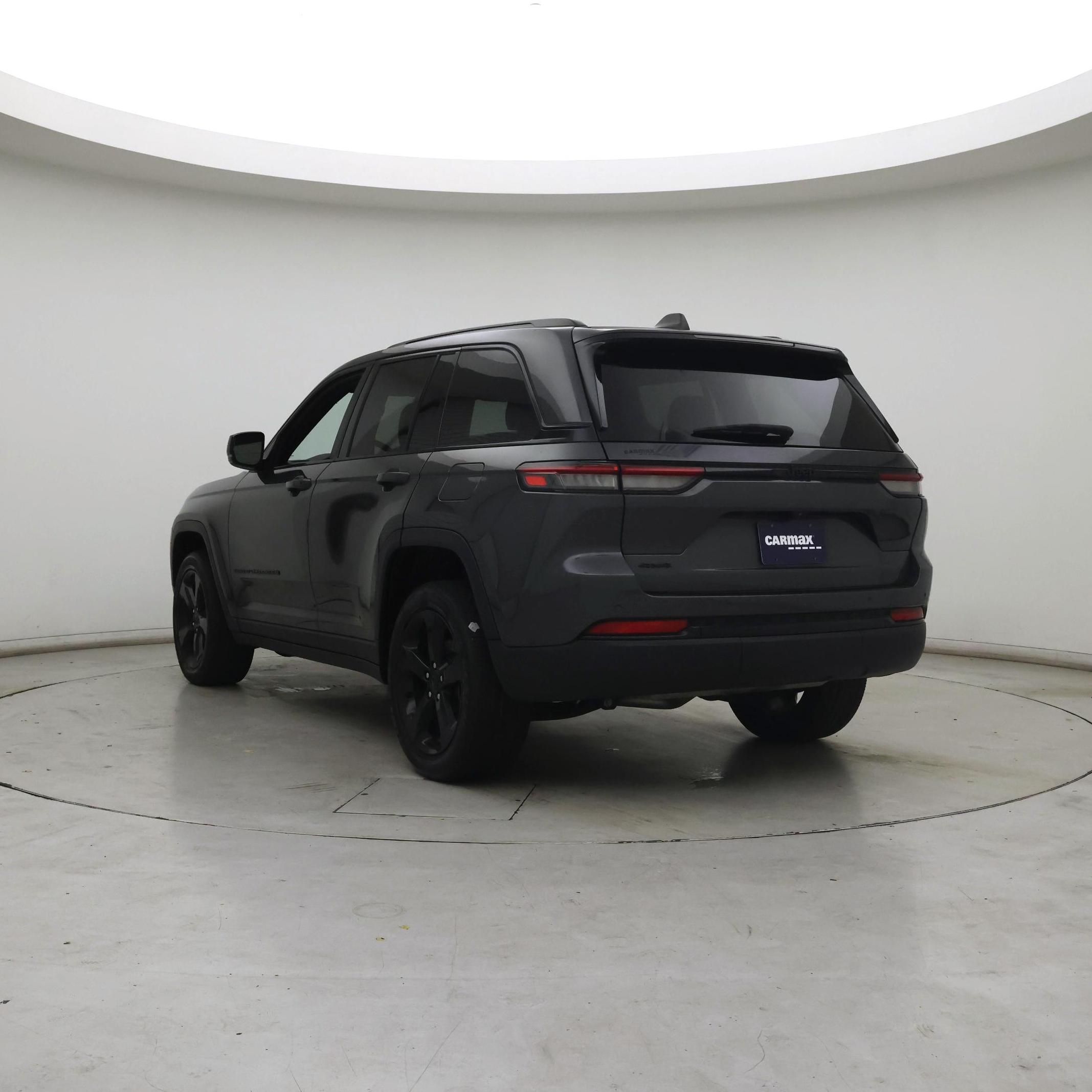 Thumbnail: 2023 Jeep Grand Cherokee - 2