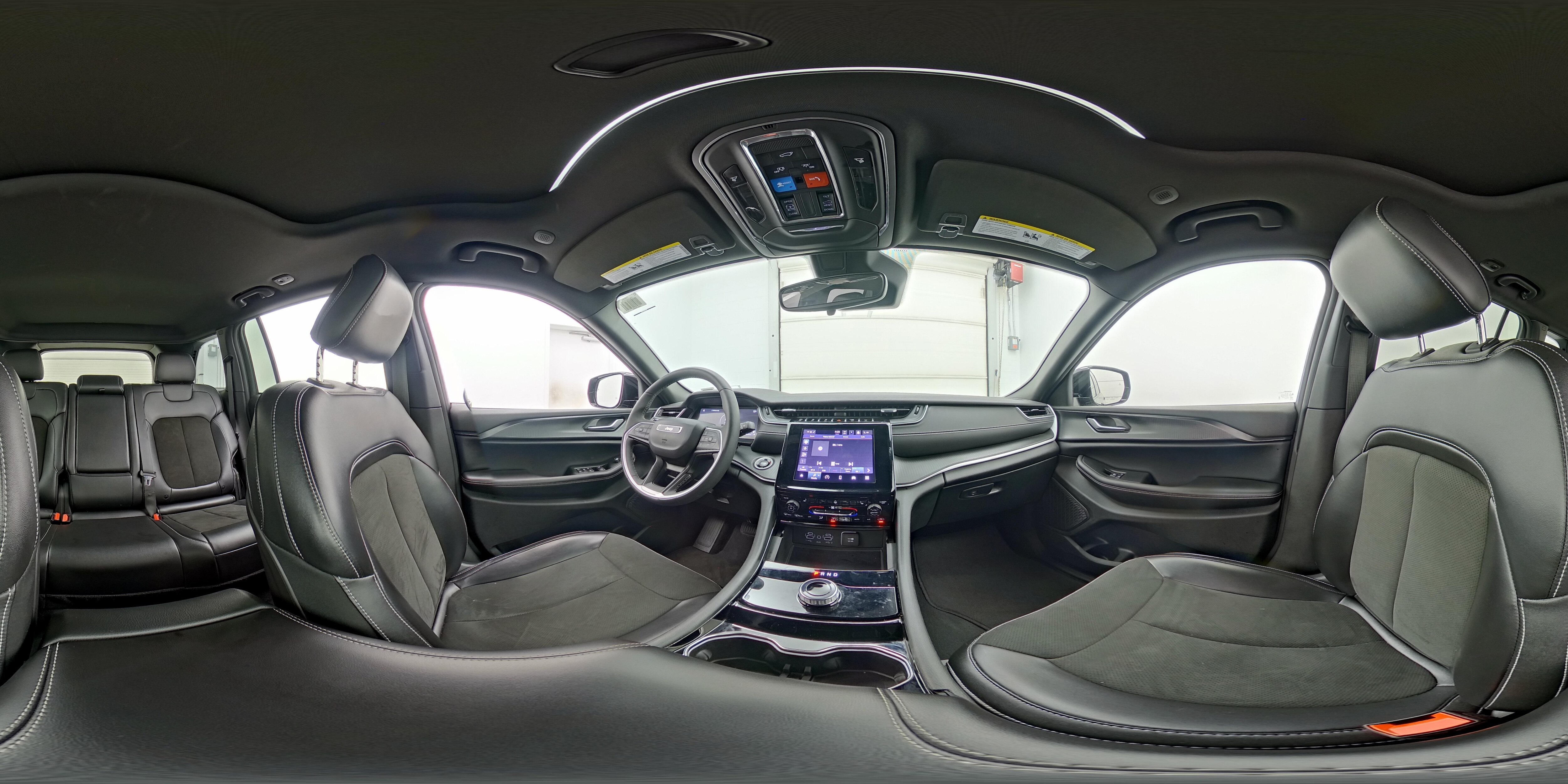 2023 Jeep Grand Cherokee Altitude - Photo 25