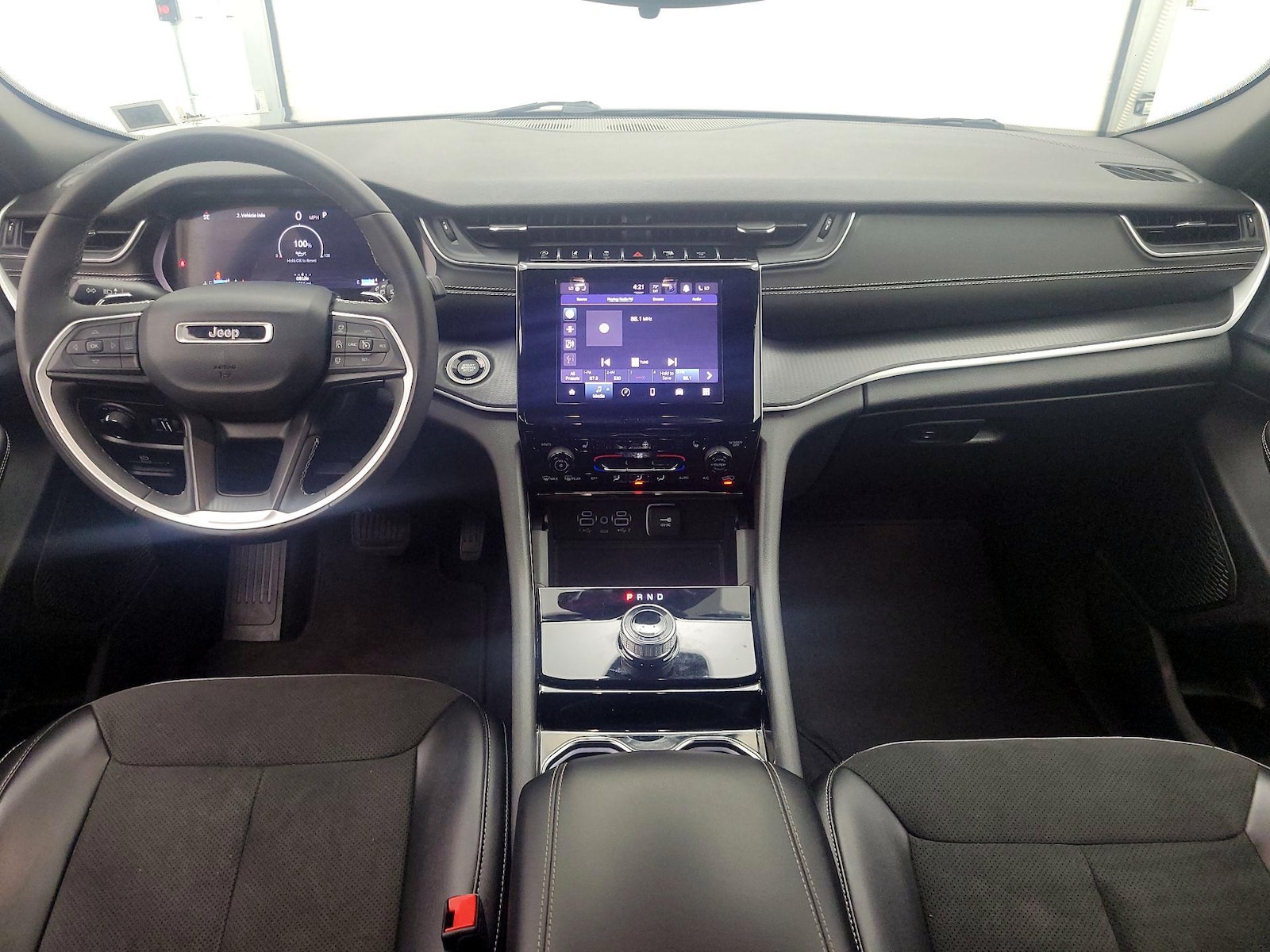 2023 Jeep Grand Cherokee Altitude - Photo 10