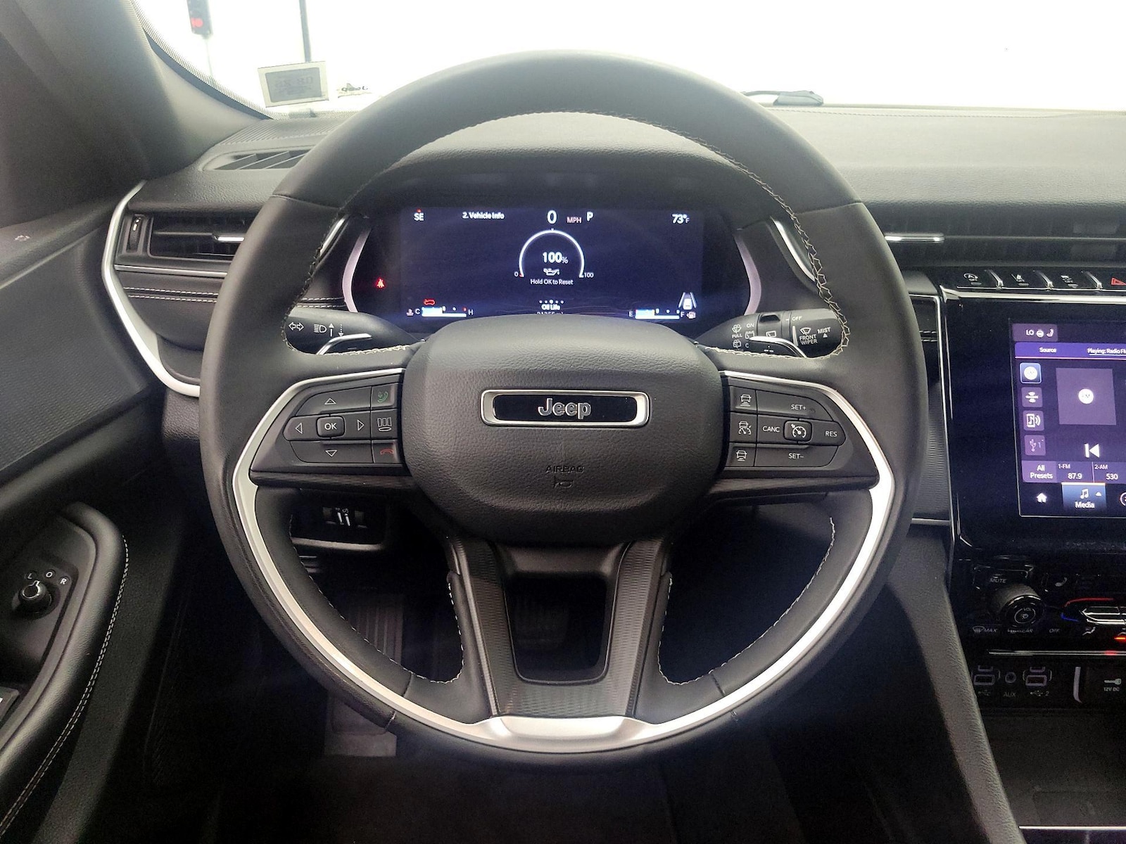 2023 Jeep Grand Cherokee Altitude - Photo 11