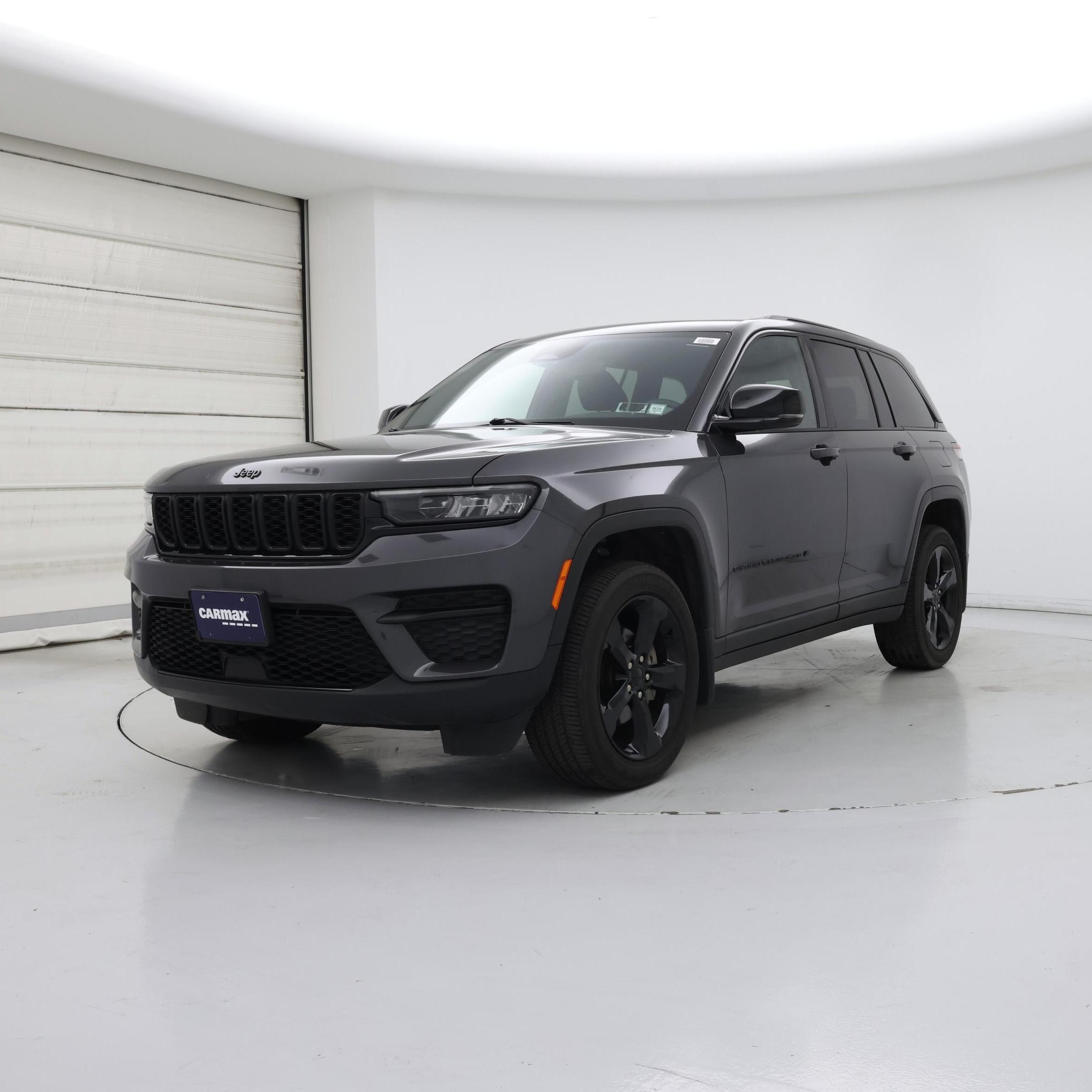 Thumbnail: 2023 Jeep Grand Cherokee - 4