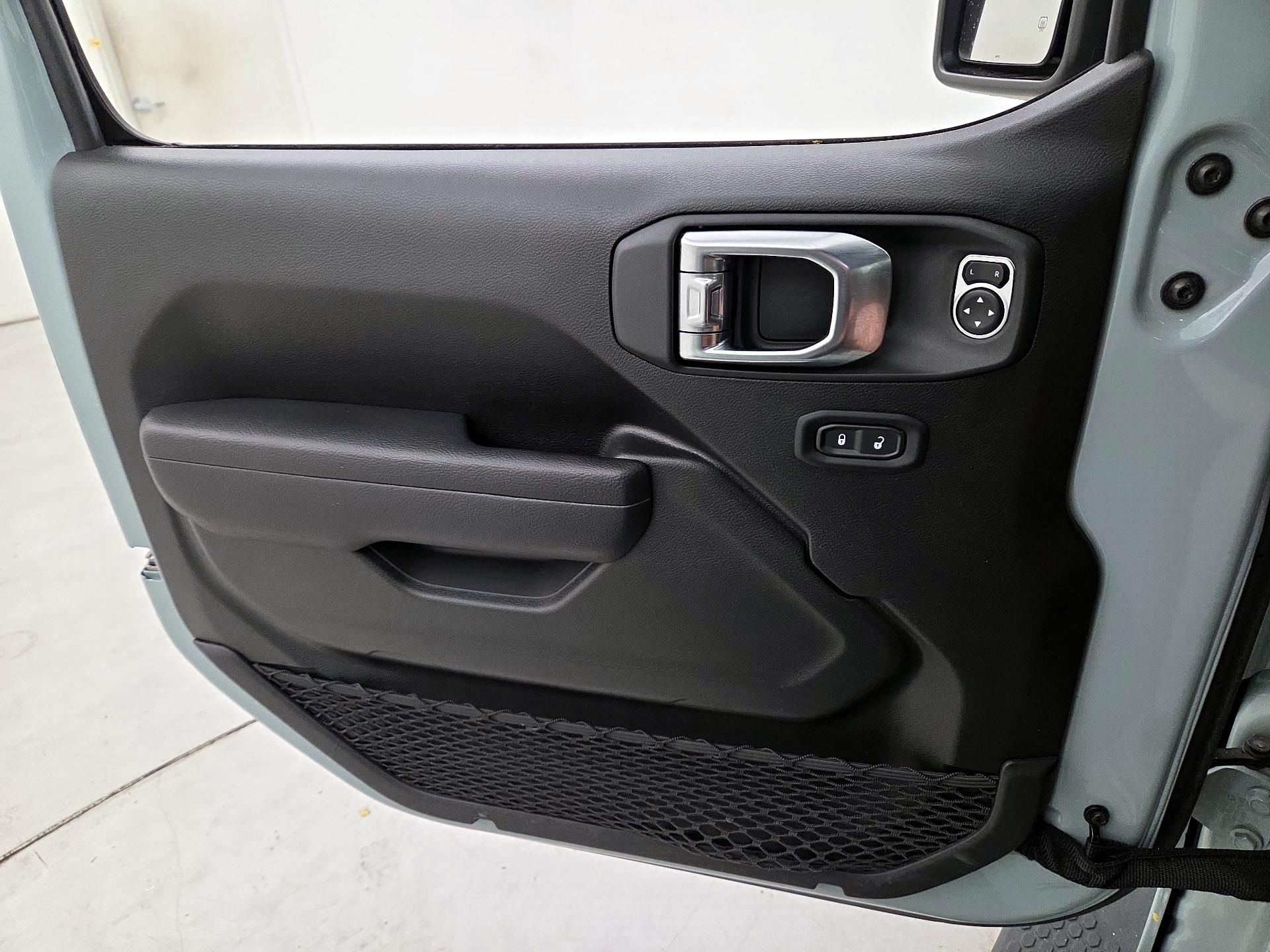 Thumbnail: 2024 Jeep Wrangler - 12