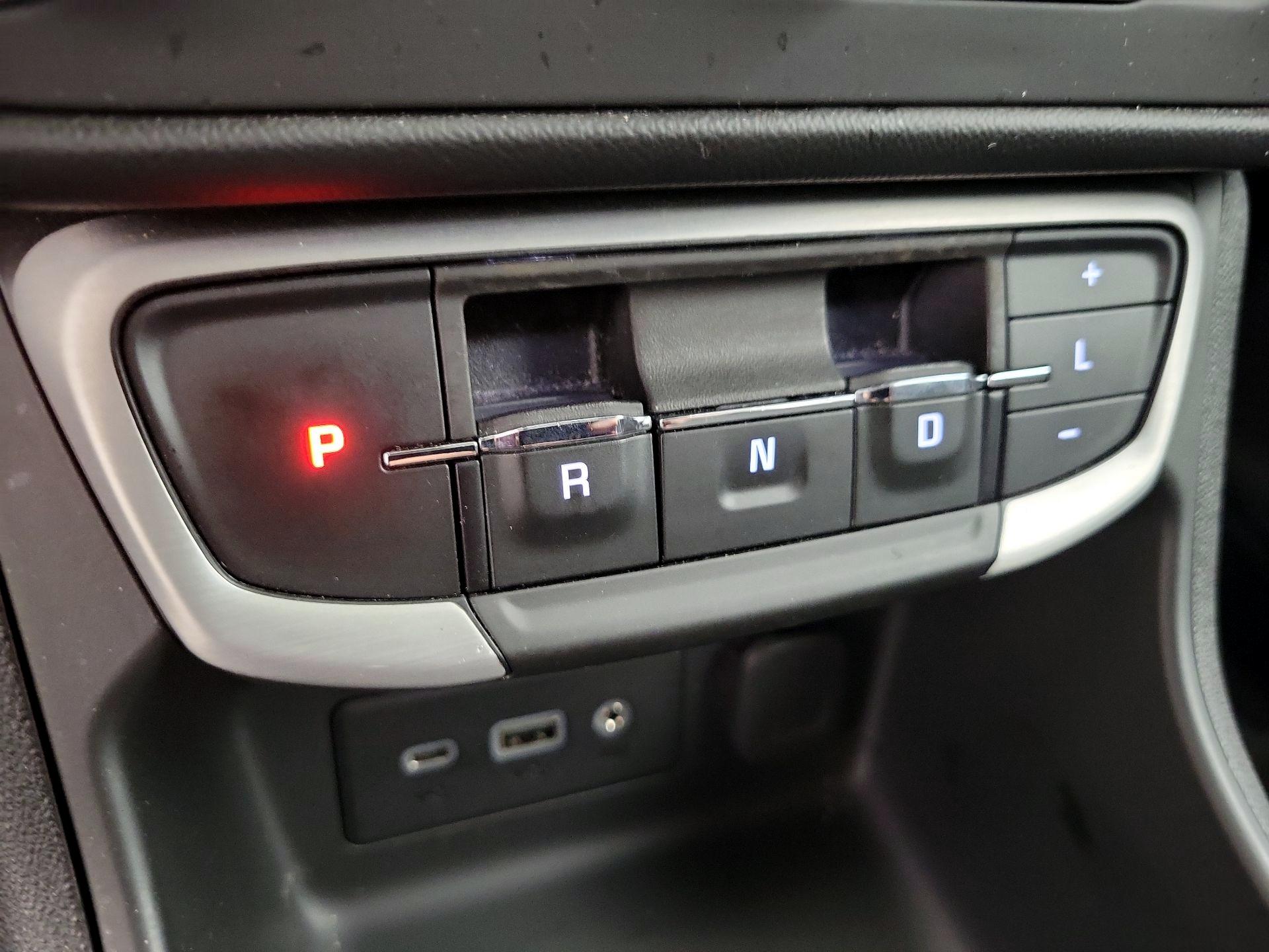 Thumbnail: 2023 GMC Terrain - 17