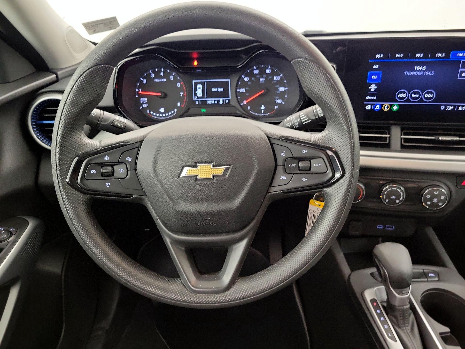 Thumbnail: 2024 Chevrolet Trax - 10