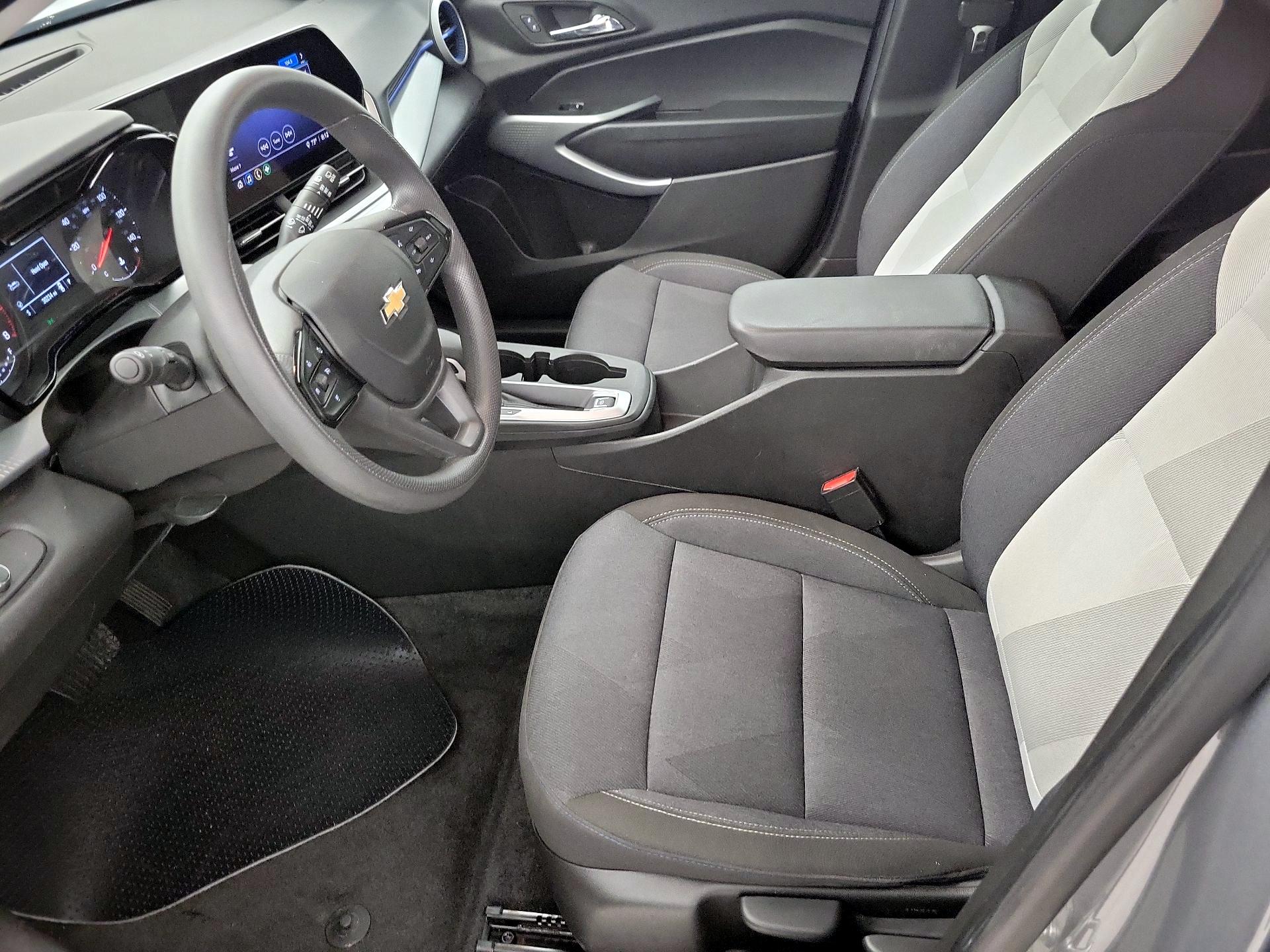Thumbnail: 2024 Chevrolet Trax - 11