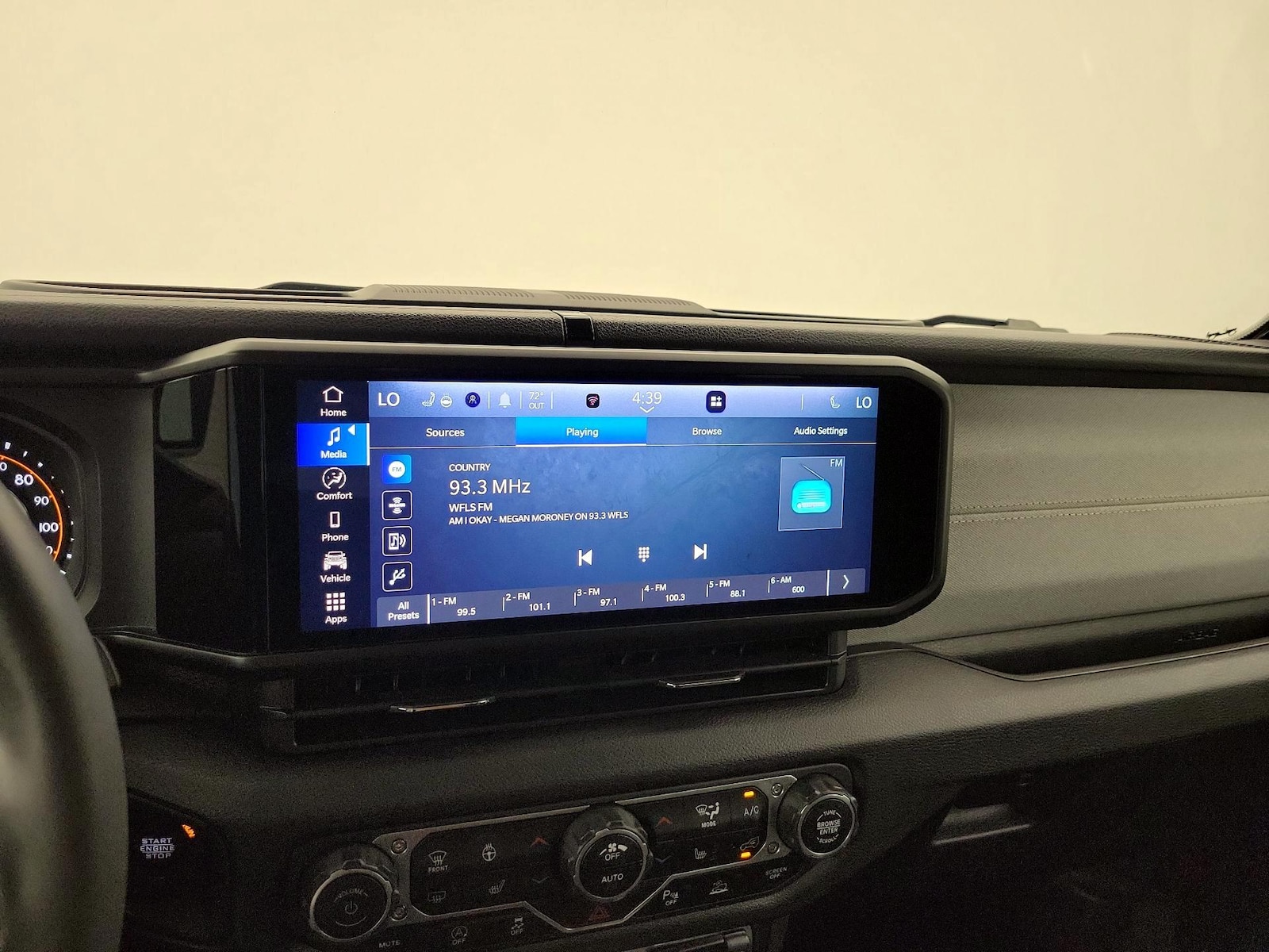2024 Jeep Wrangler 2-Door Sport S - Photo 16