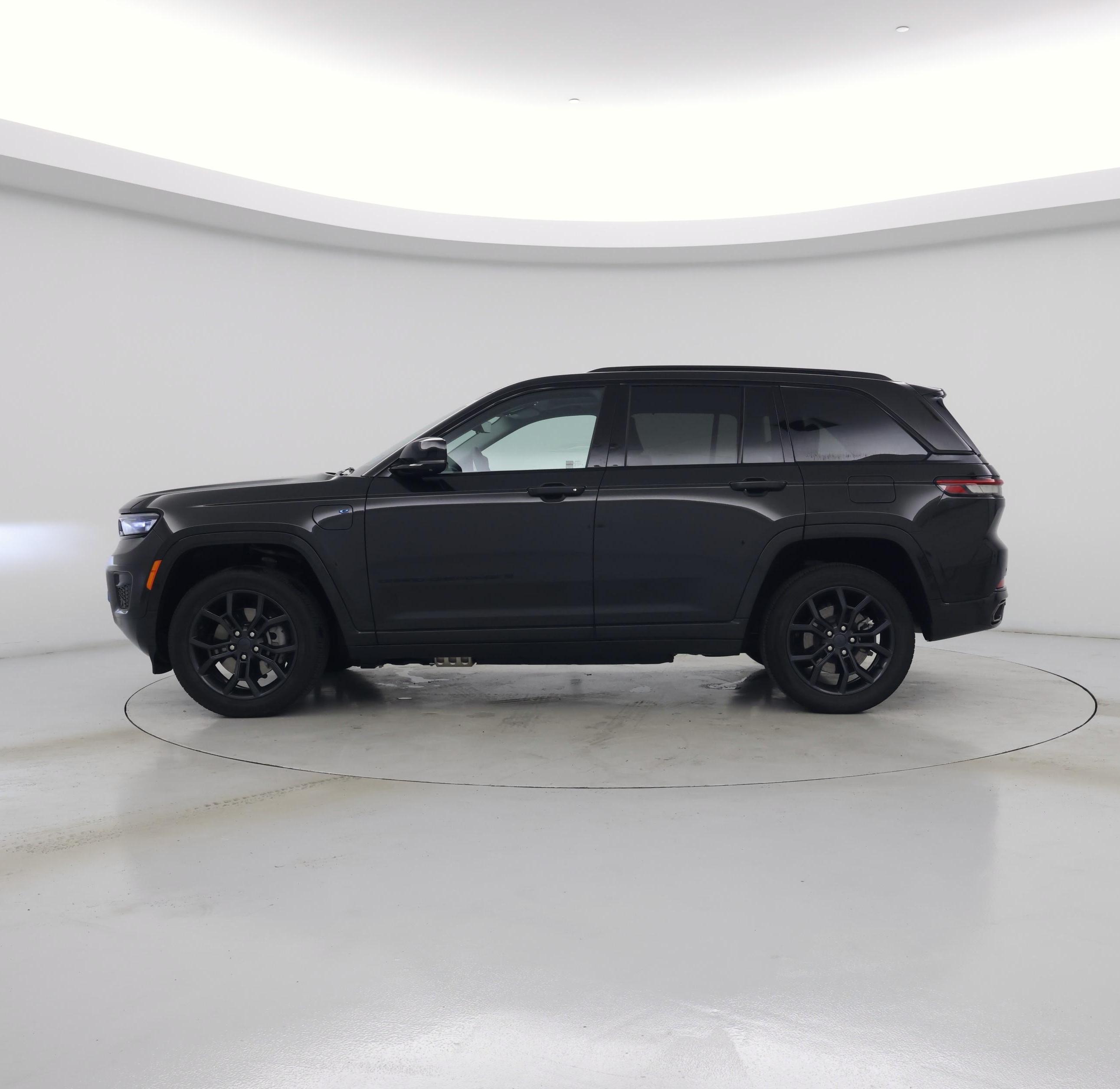 Thumbnail: 2024 Jeep Grand Cherokee - 3