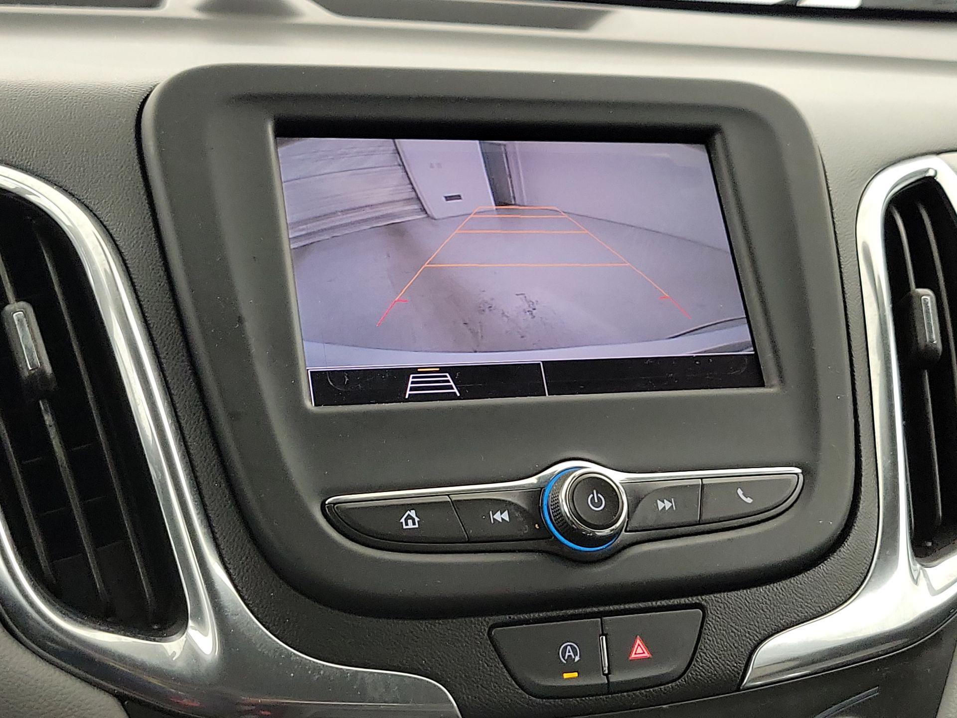 Thumbnail: 2022 Chevrolet Equinox - 12