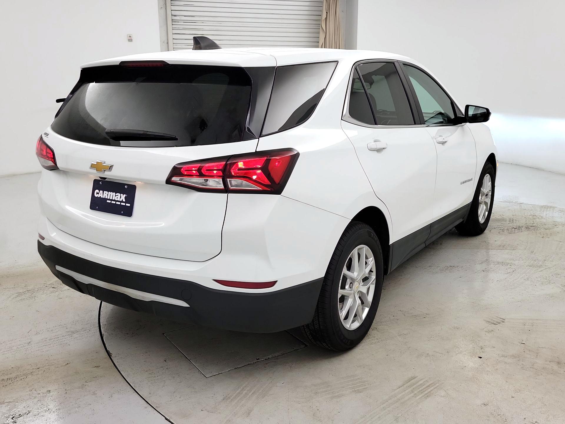 Thumbnail: 2022 Chevrolet Equinox - 5