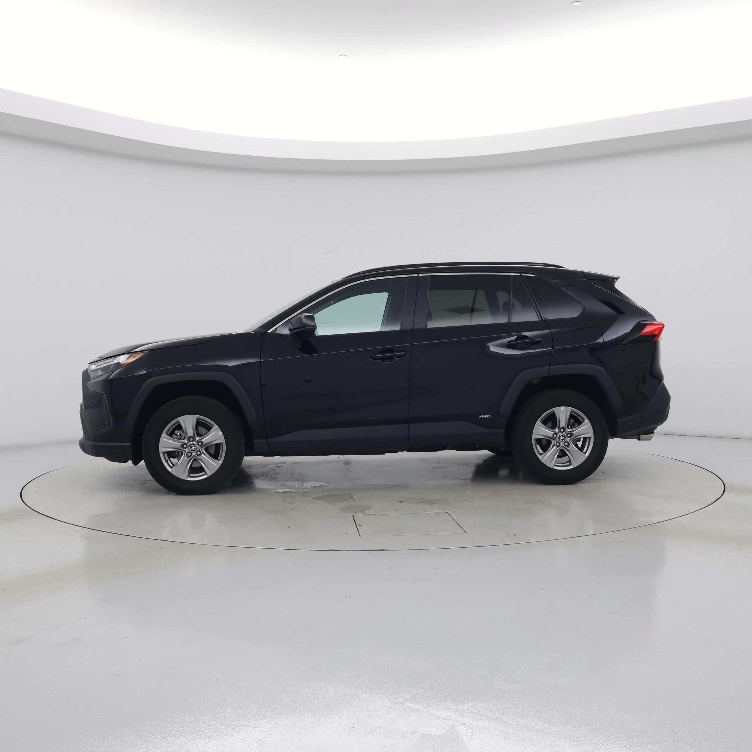 Thumbnail: 2024 Toyota RAV4 - 3