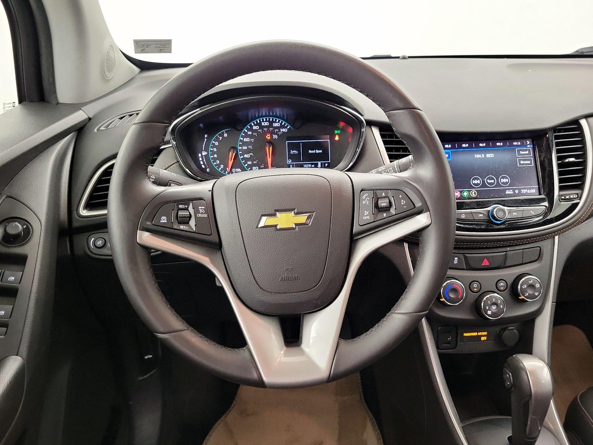 Thumbnail: 2022 Chevrolet Trax - 10