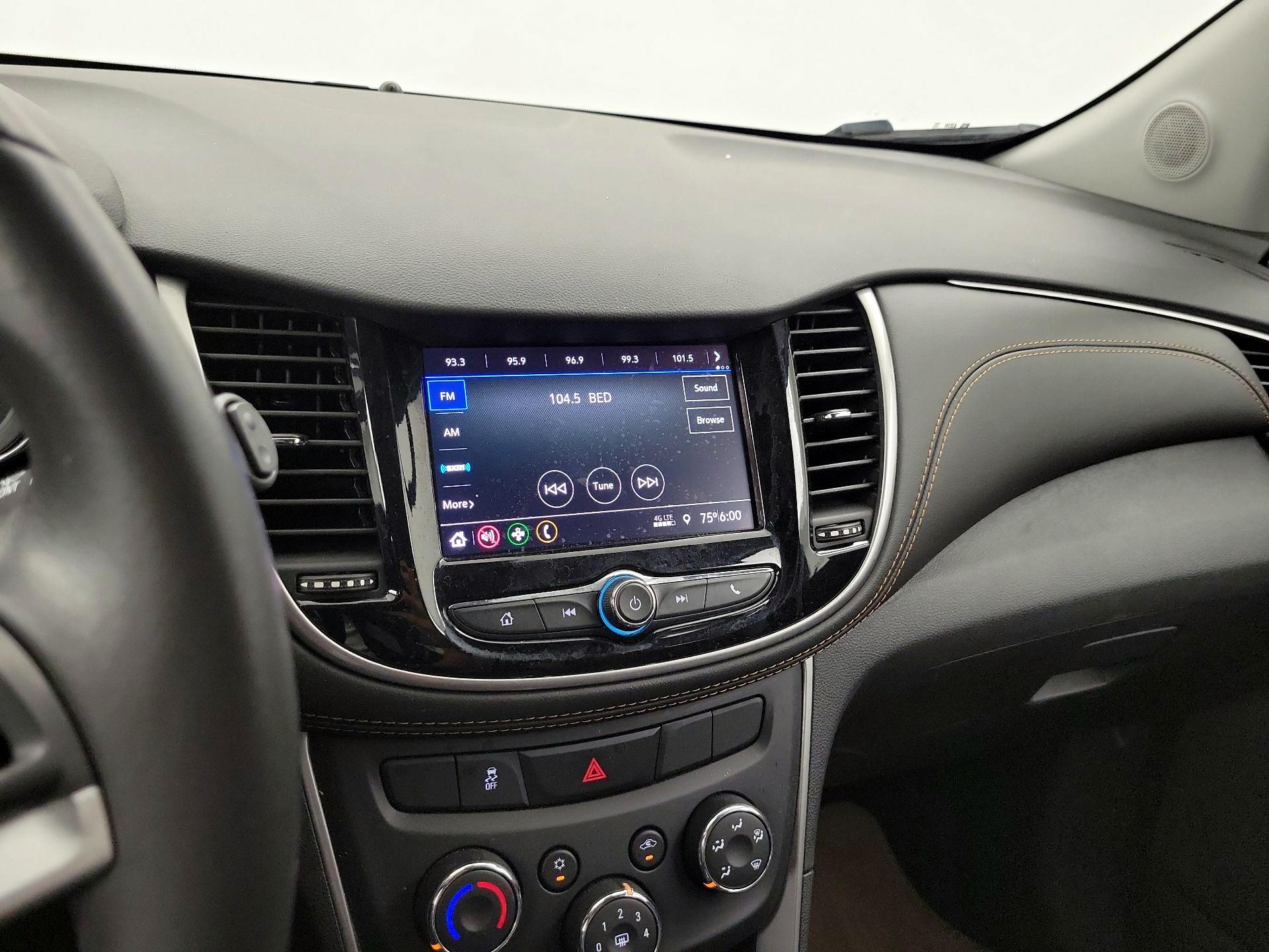 Thumbnail: 2022 Chevrolet Trax - 15