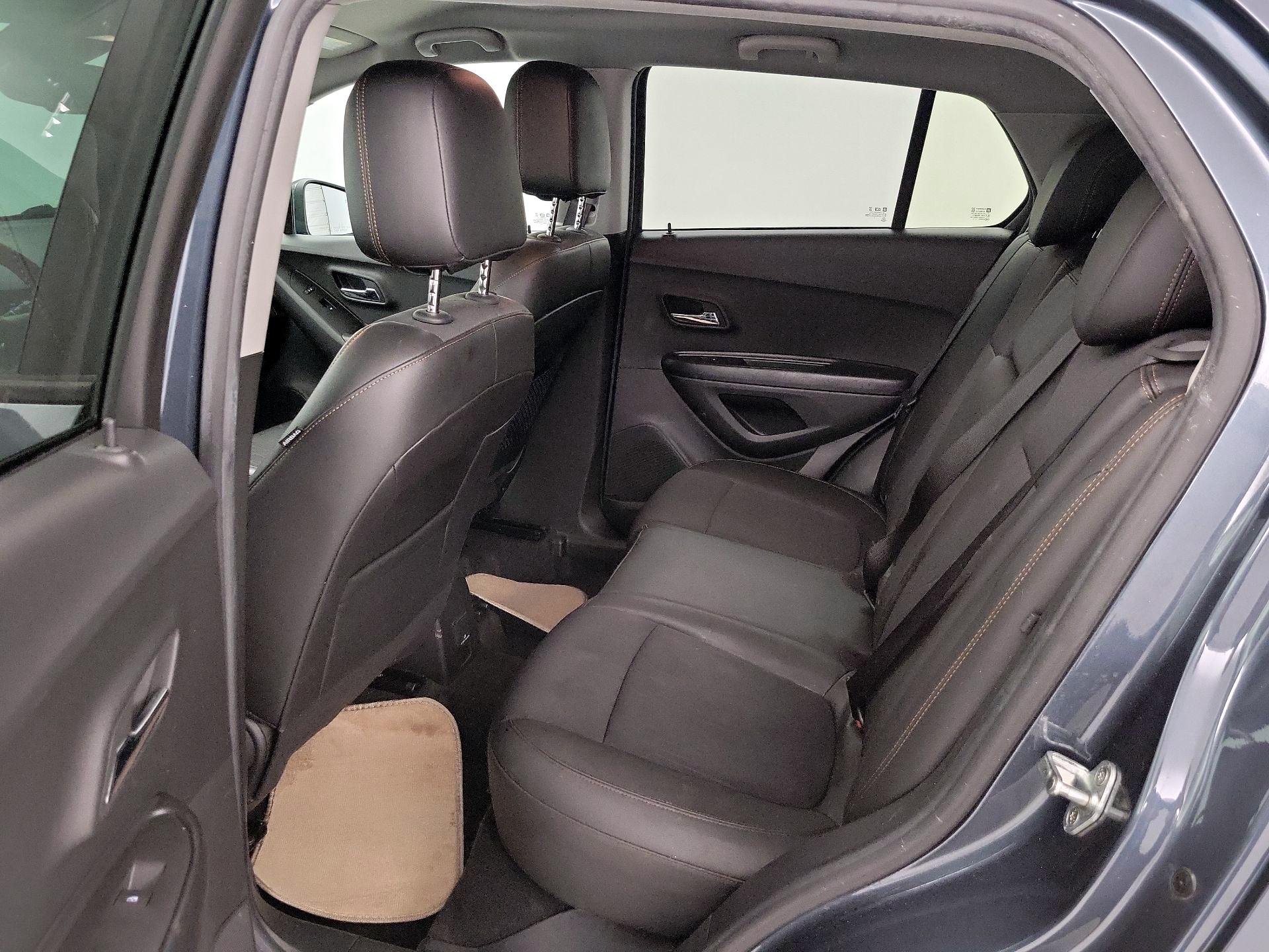 Thumbnail: 2022 Chevrolet Trax - 19